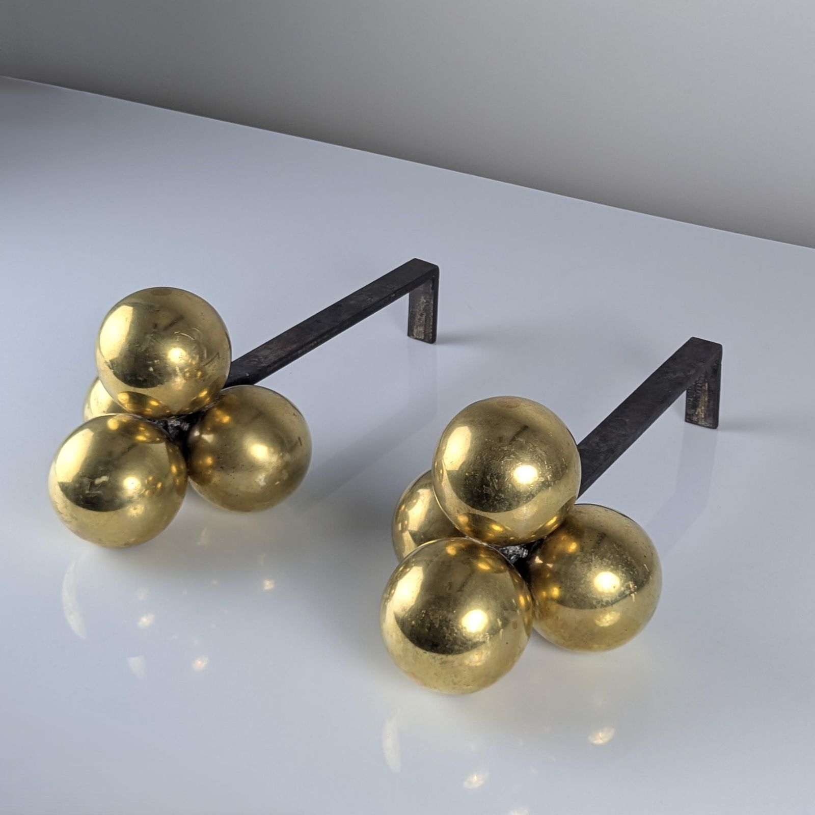 Chenets en bronze et fer forgé, par Jacques Adnet, années 1930 photo Décoration