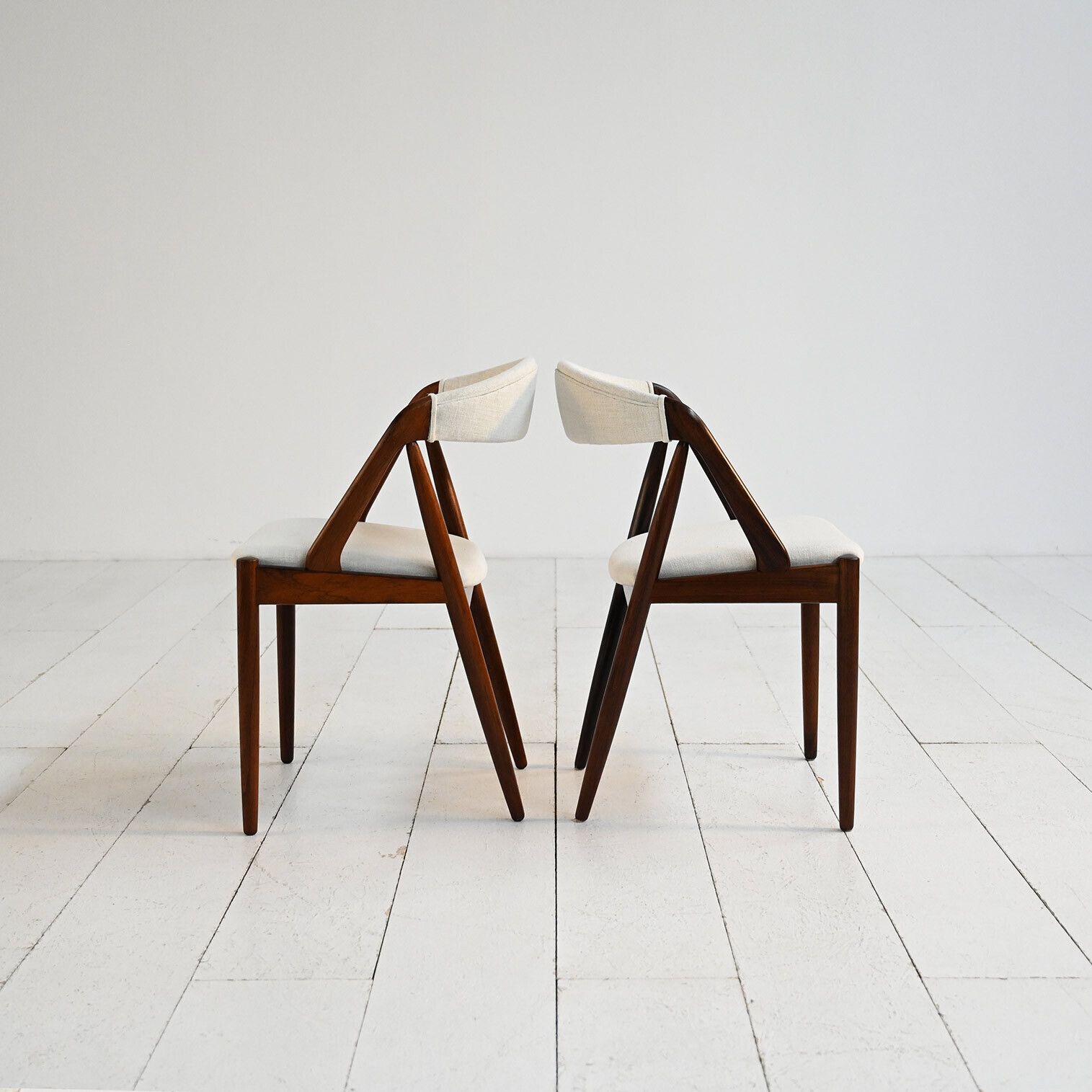Set Van 8 Stoelen Model "31" Van Kai Kristiansen Voor Schou Andersen Møbelfabrik photo vintage