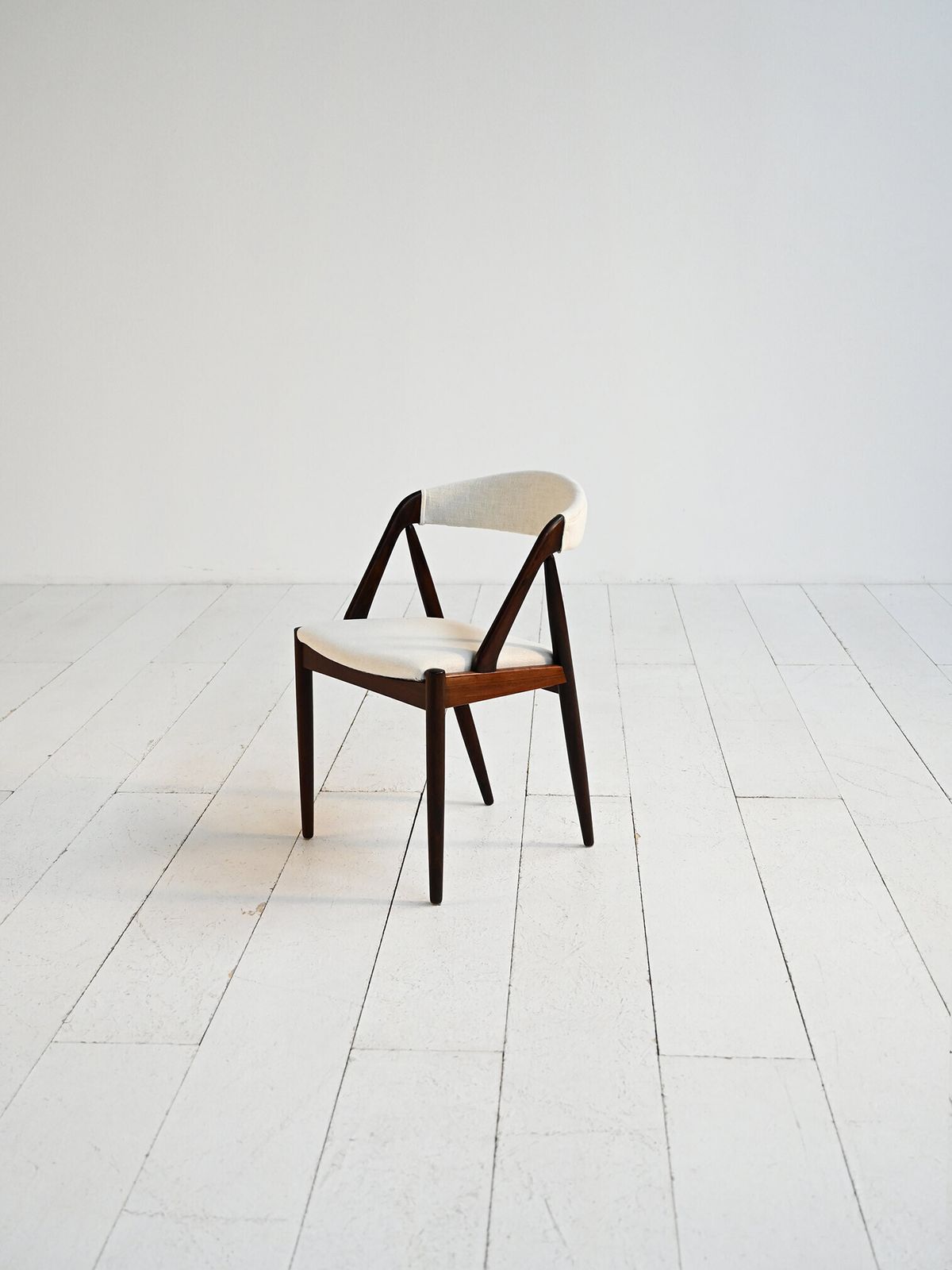 photo for sale Set Van 8 Stoelen Model "31" Van Kai Kristiansen Voor Schou Andersen Møbelfabrik