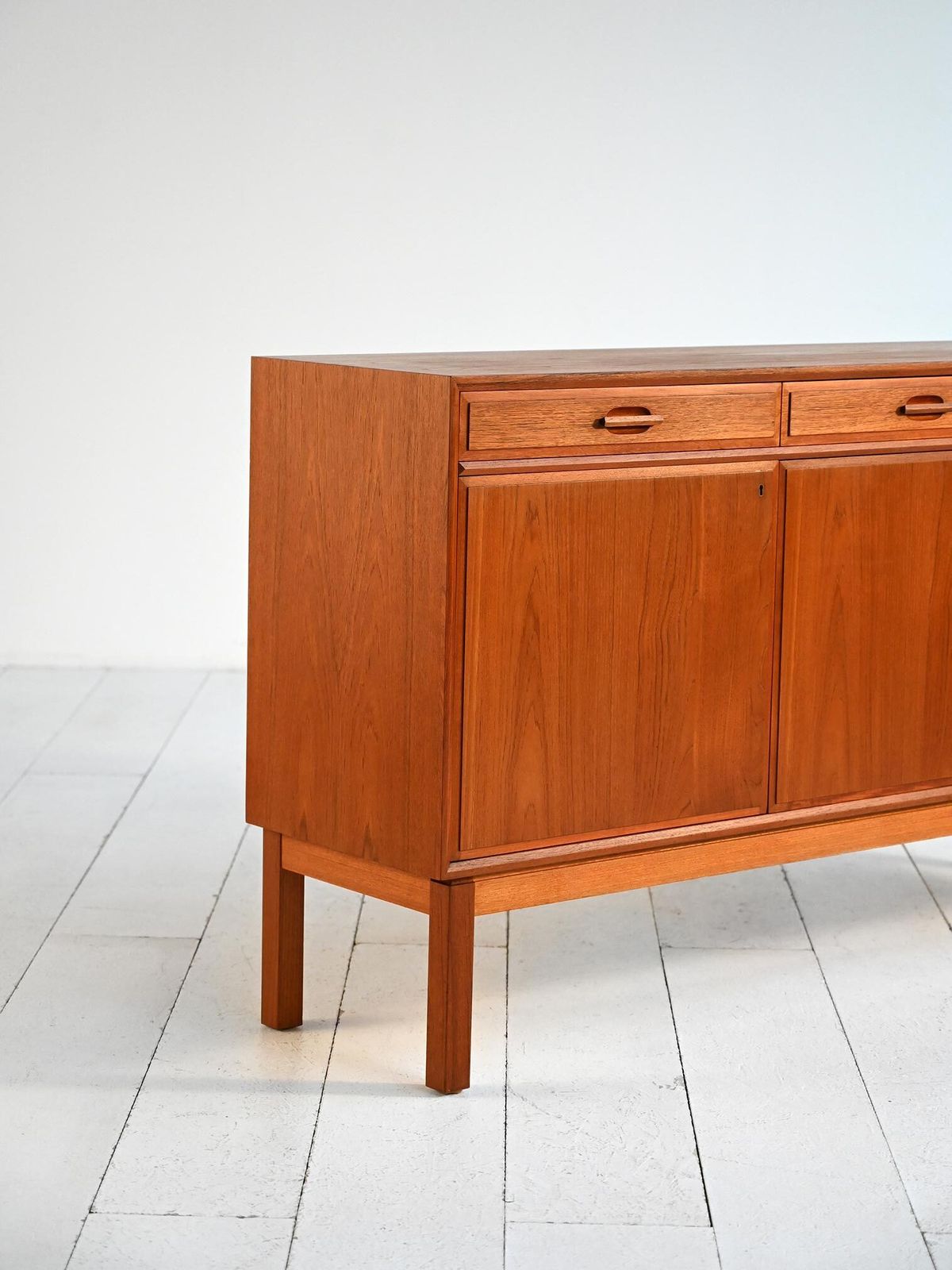 Scandinavisch teakhouten dressoir, jaren 1950–60 photo vintage