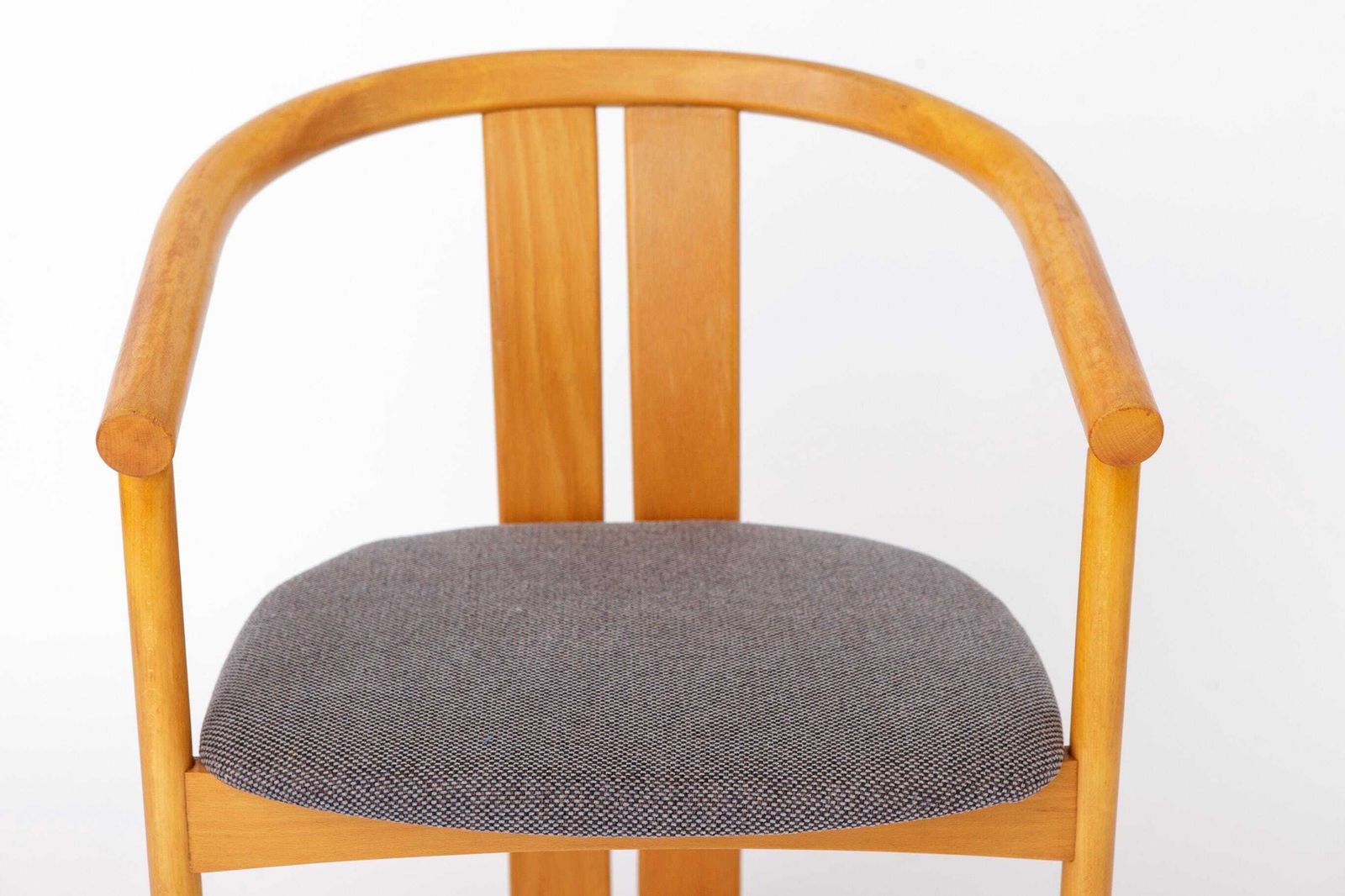 Set van 4 Casala eetkamerstoelen beukenhout Duitsland jaren 1970 Mid-Century Modern grijsblauw bekleding photo vinterior