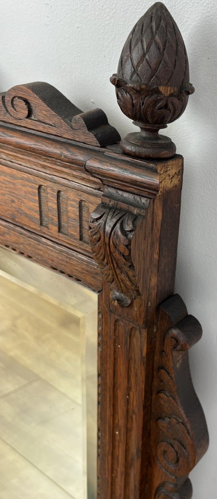 photo furniture Mirror Antique French Style Oak Wall Mirror Carved Decorative Frame Lot 6140
