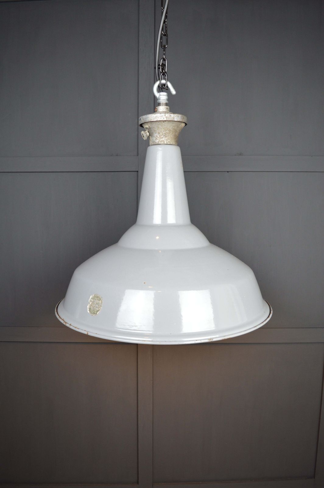 Vintage Xl Benjamin Industrial Enamel Lights photo for sale