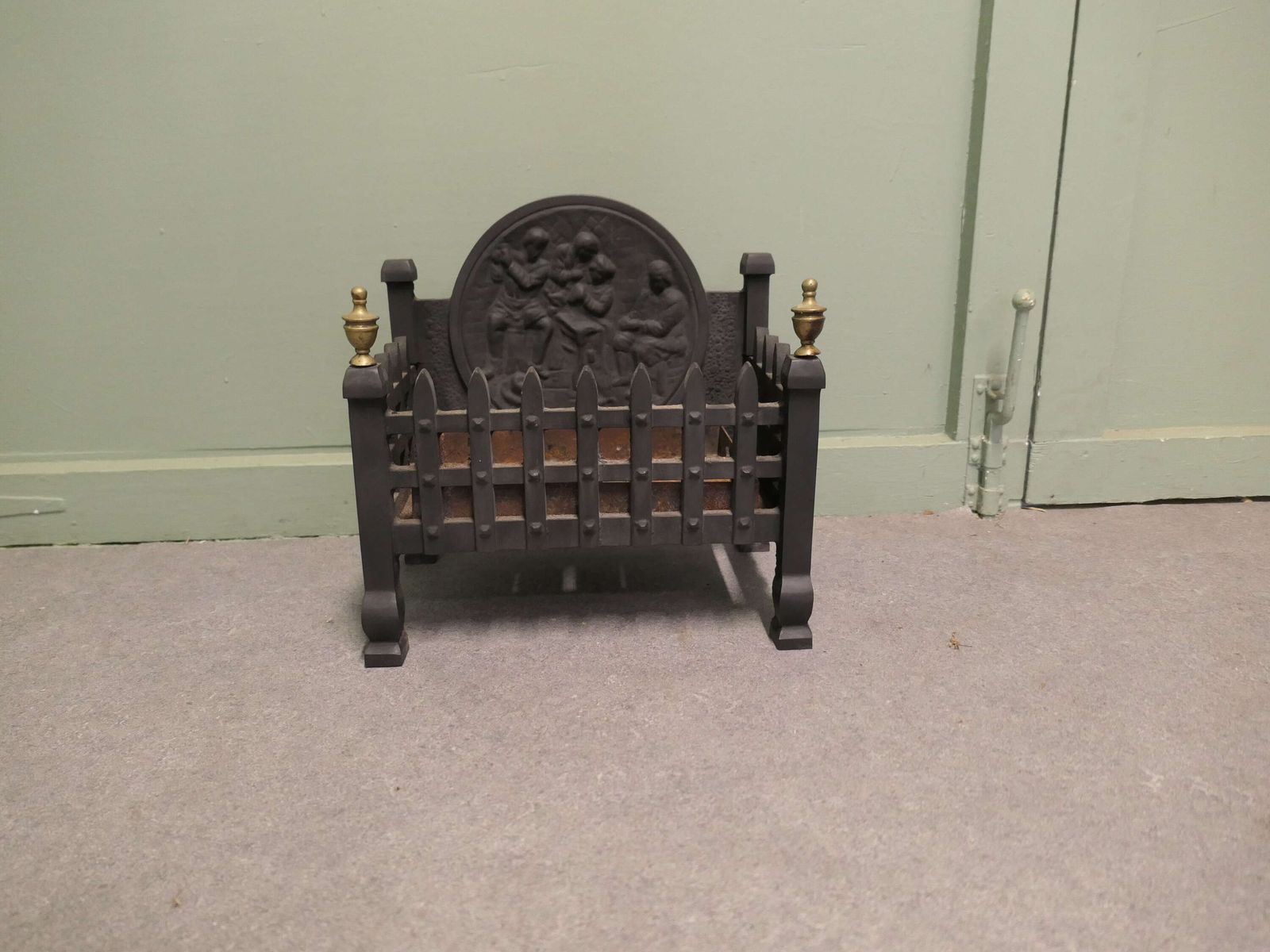 Gothic Style Free Standing Fire Basket With Decorative Back