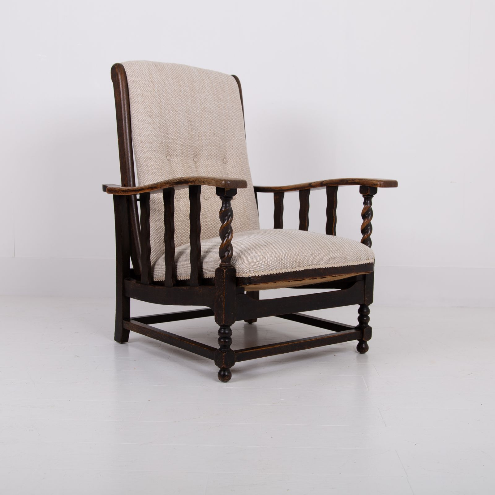 photo furniture Pair Of Reclining Oak Armchairs New Upholstery C1915