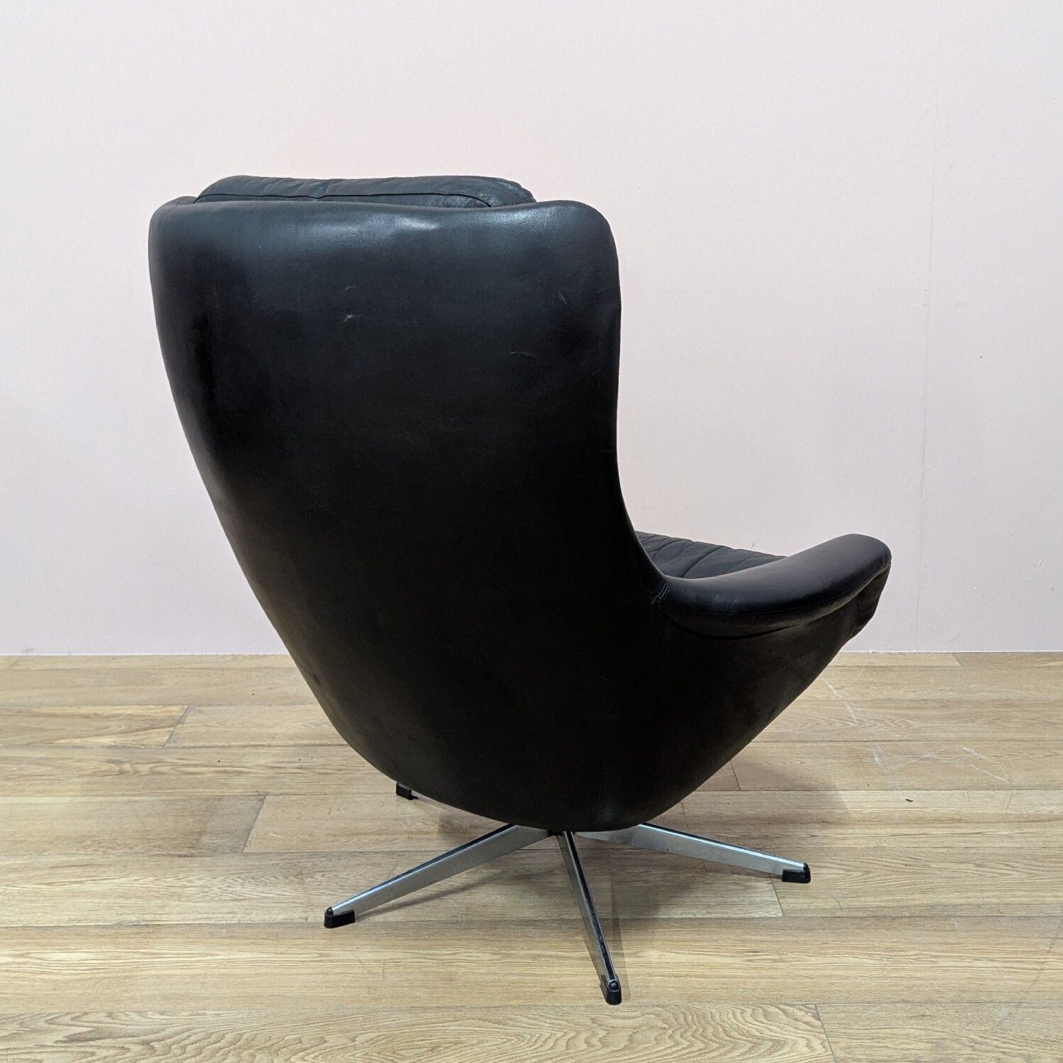 Furniture Midcentury Danish Black Leather Swivel Lounge Chair photo