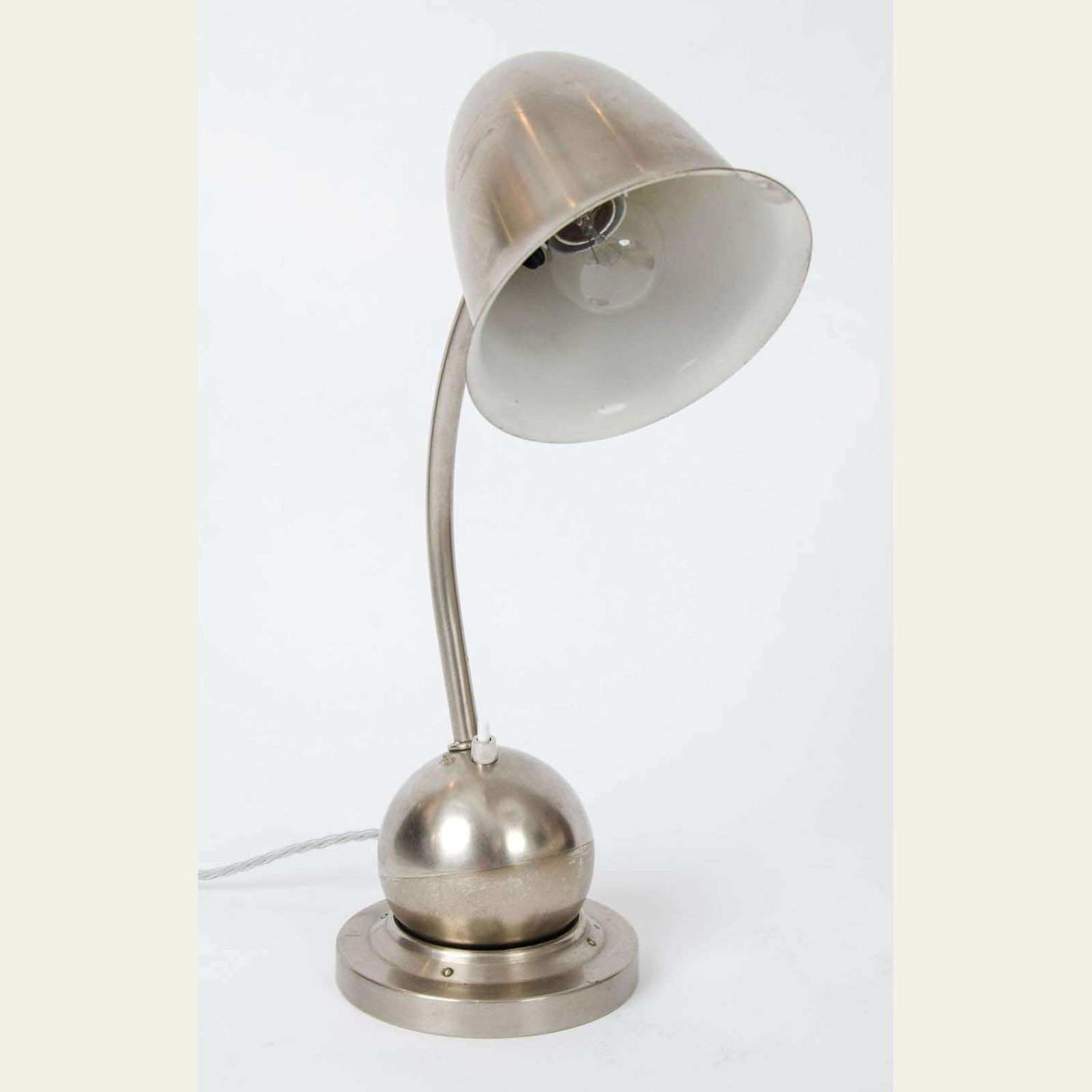 Modernist Pair Of Table Lamps Nickel By Daalderop, 1930s photo Lighting