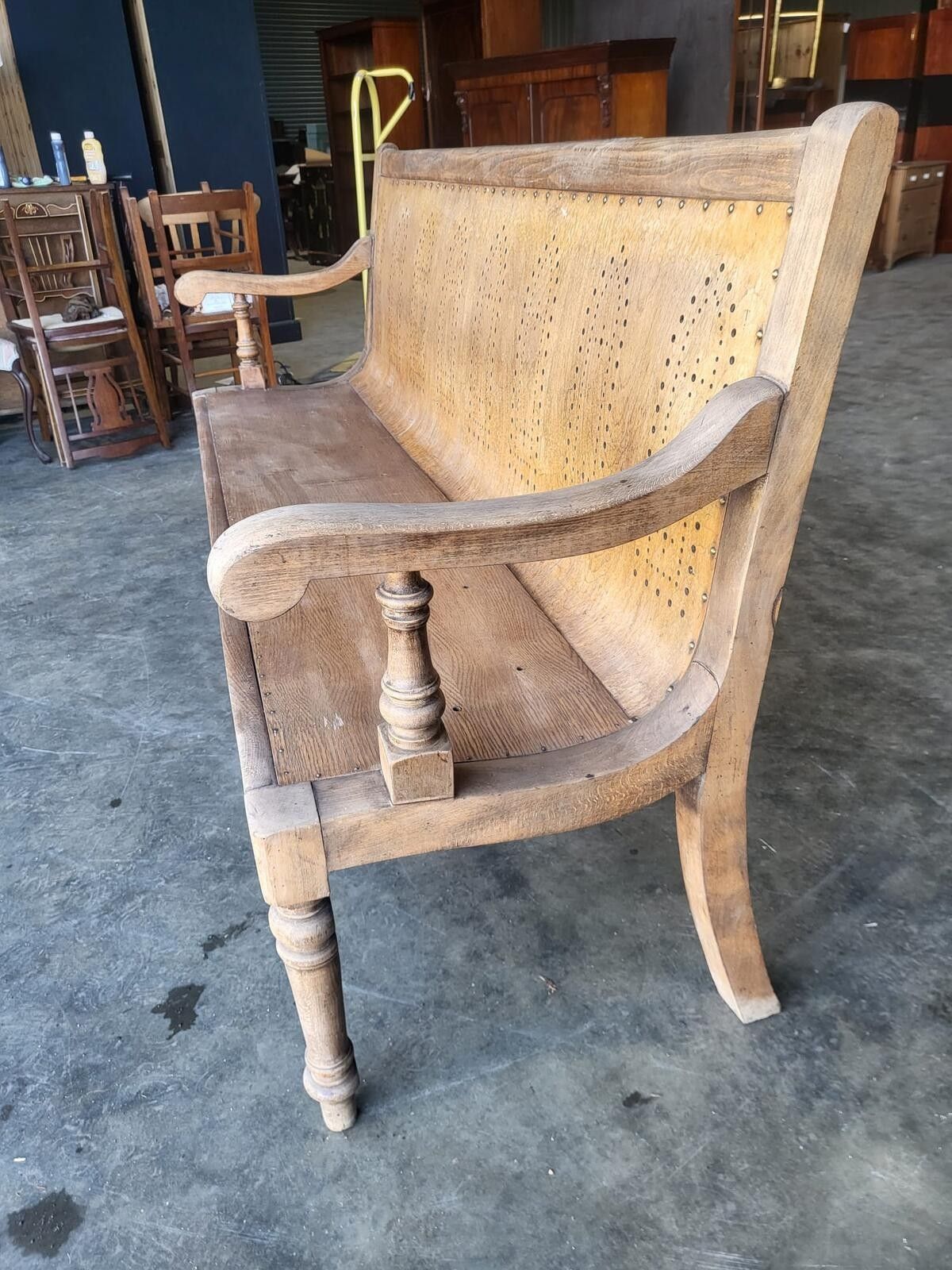 photo vinterior Antique Arts And Crafts Bentwood Church Pub Bench Seat