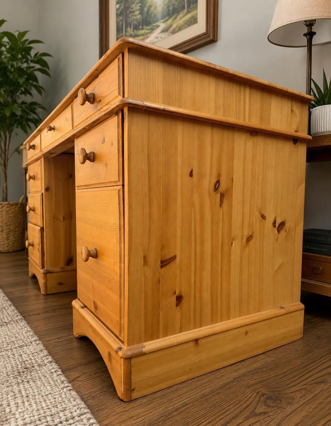 Large Pine Captains Desk With Lockable Key photo Furniture