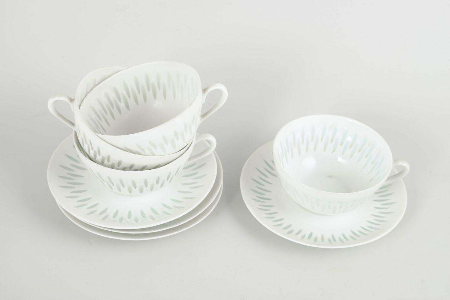 Friedl Holzer Kjellberg, Arabia. 4 Porseleinen Theekopjes & Schoteltjes. Rijstpatroon photo furniture