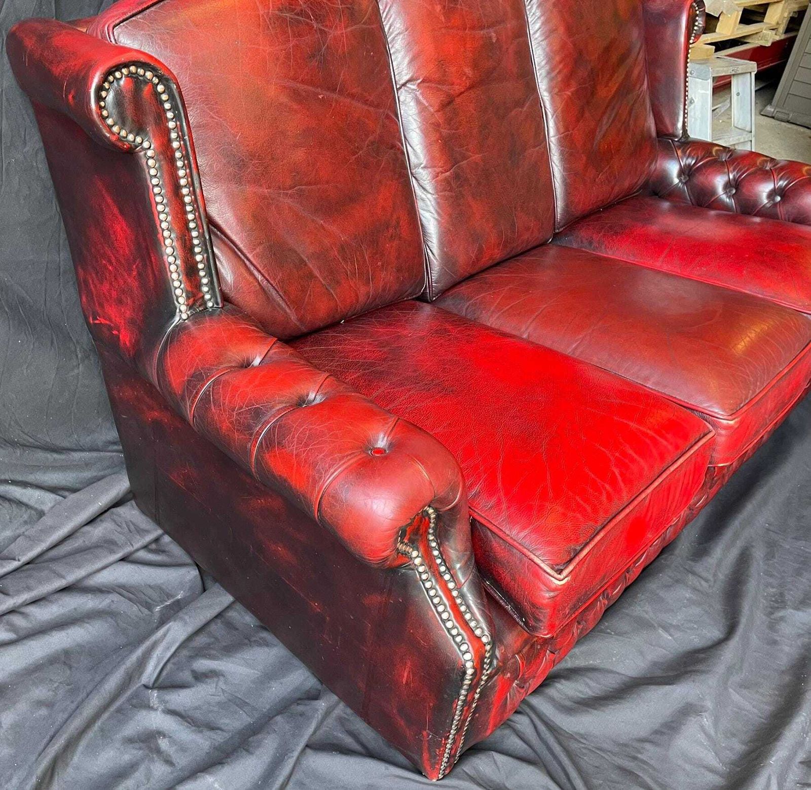 545.0 Vintage Oxblood Leather Sofa | Chesterfield Style Three Seater | Traditional Club Sofa photo