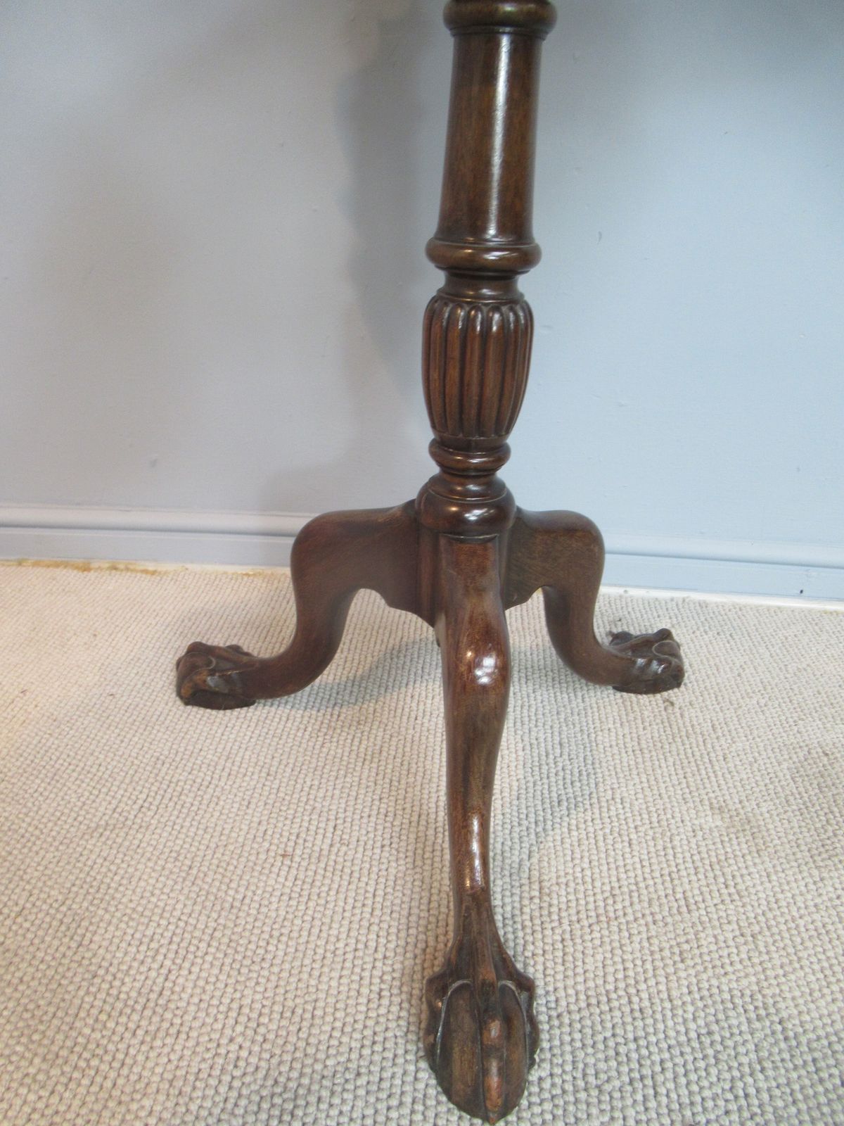 Mahogany  Wine Or Lamp  Table  In The Antique Style photo vinterior