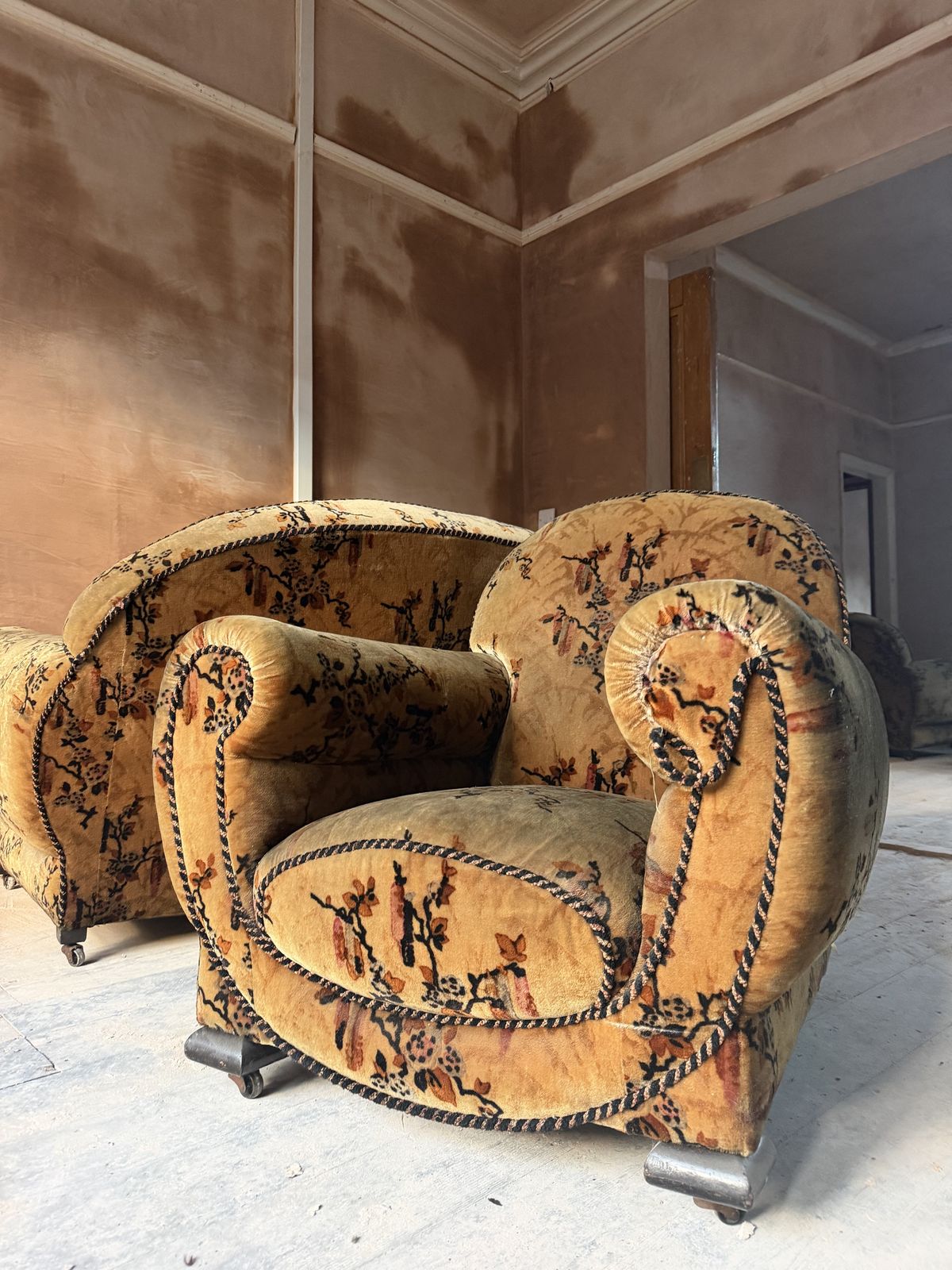 Antique Three Piece Upholstered Suite   Sofa & Matching Armchairs photo buy