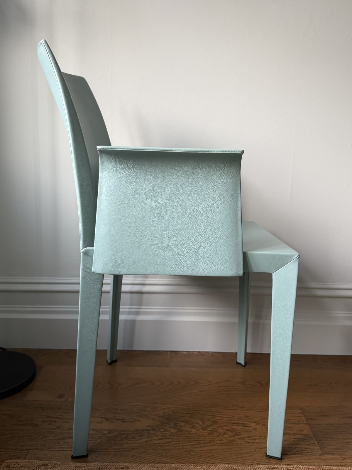 Poltrona Frau Lola Dining Chairs Set Of 6 Celadon Leather Armchairs Italy photo for sale