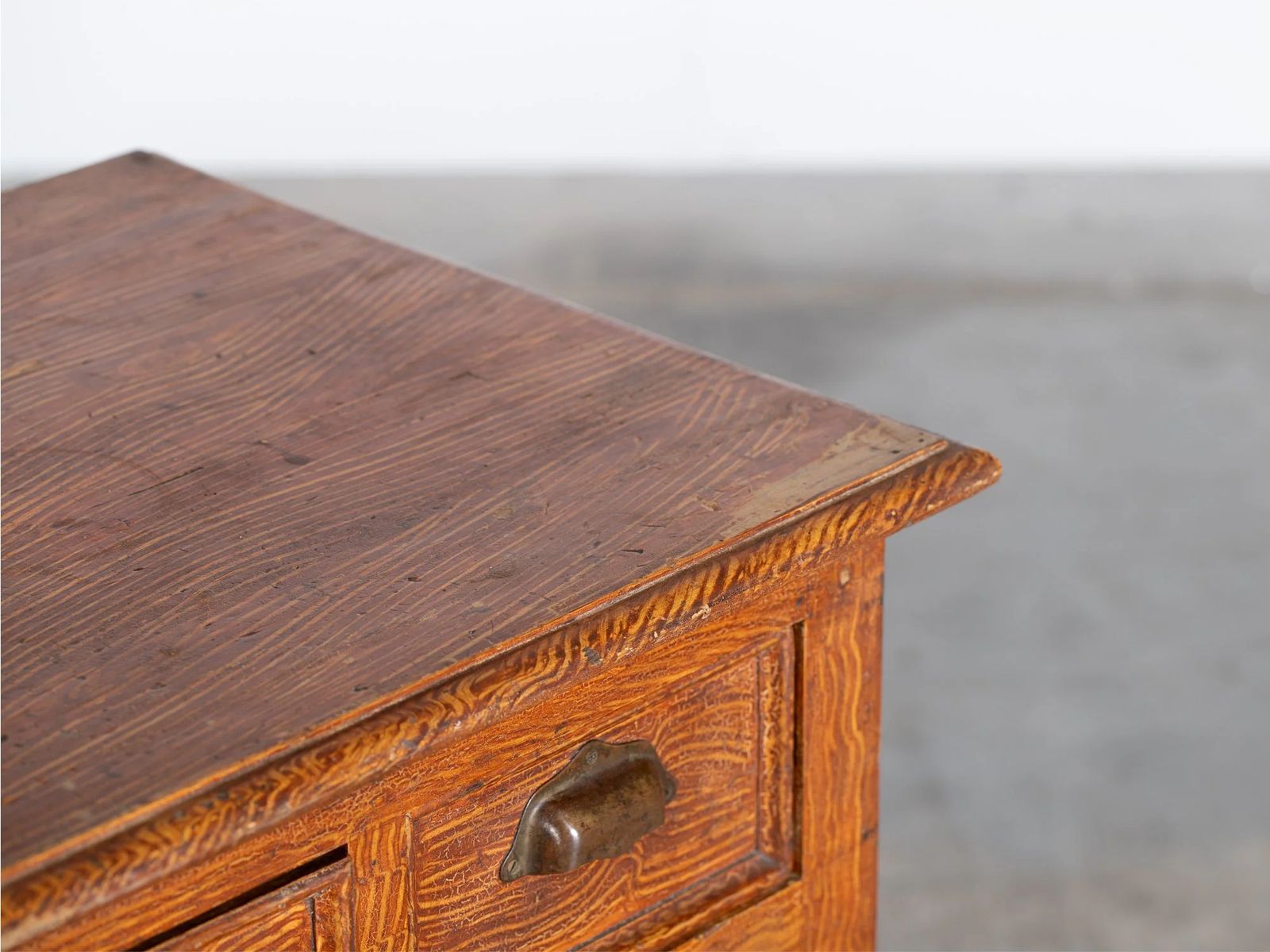 French Scumbled Pedestal Desk, Early 20th Century photo vinterior