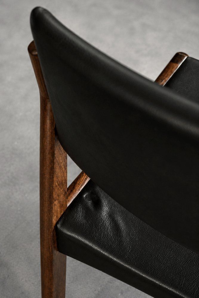 Mid-Century Scandinavian Modern Rozenhouten en Zwartleren Stoelen van H.W. Klein voor Bramin, jaren 1960, Set van 3 photo vinterior