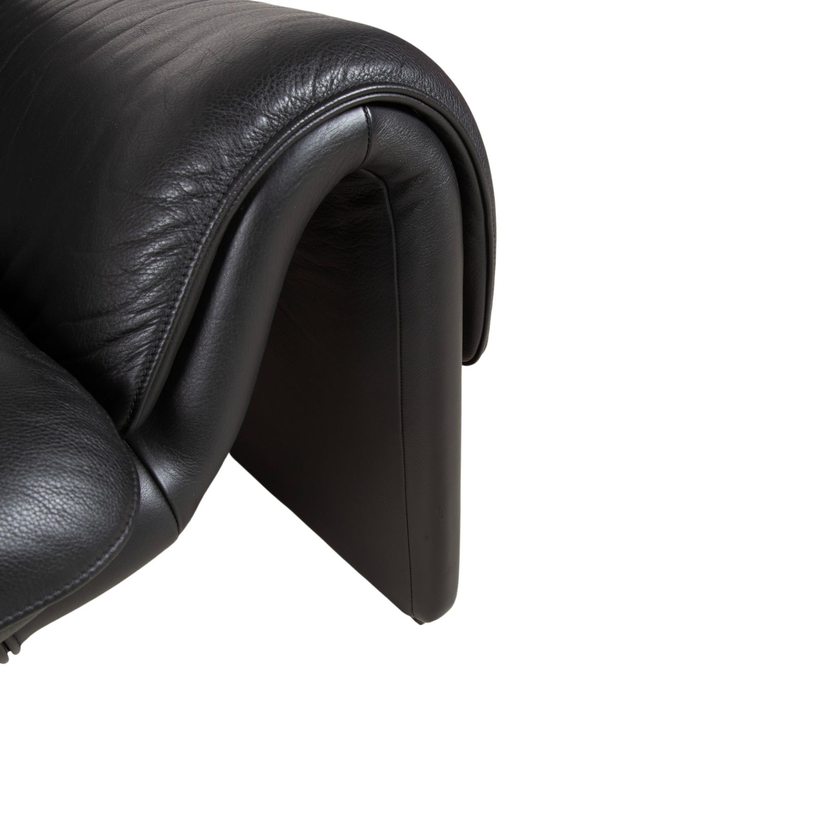 De Sede Ds 2011 Two Seater Leather Sofa Black photo 1899.0