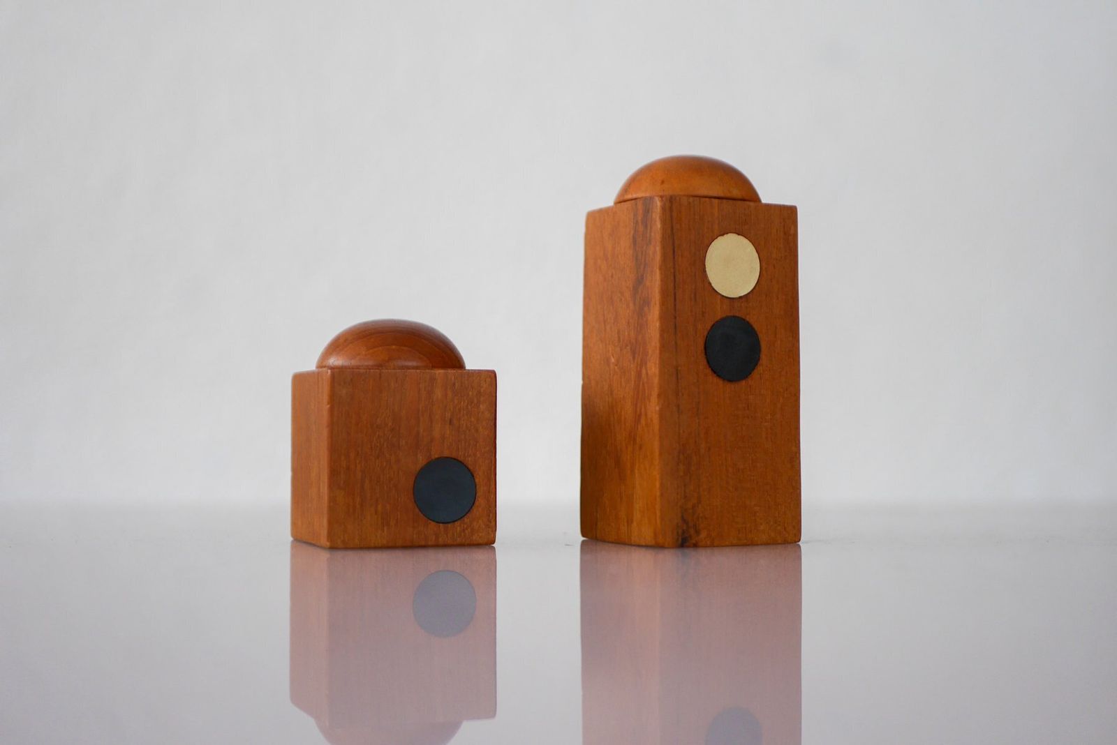 Ensemble salière et poivrière en teck mid-century modern danois, lot de 2 photo vinterior