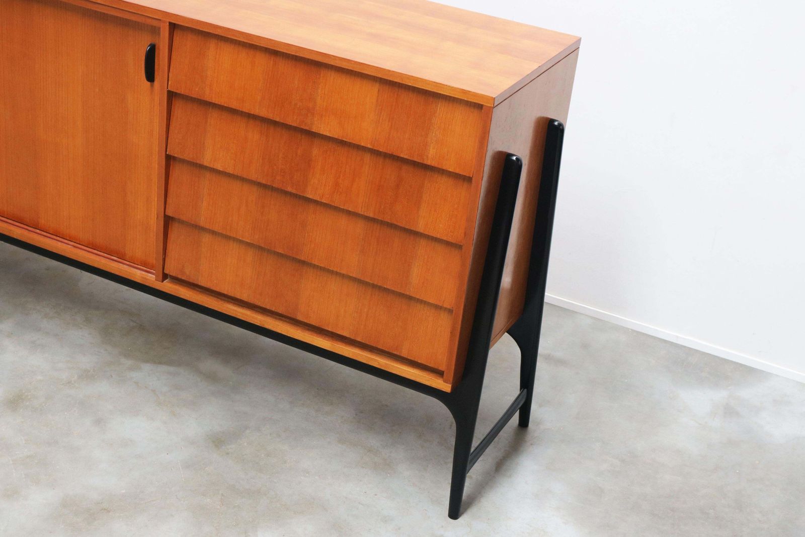 6914.0 Rare Mid Century Design Alfred Hendrickx Model: 3030 Sideboard Belgium 1959 photo