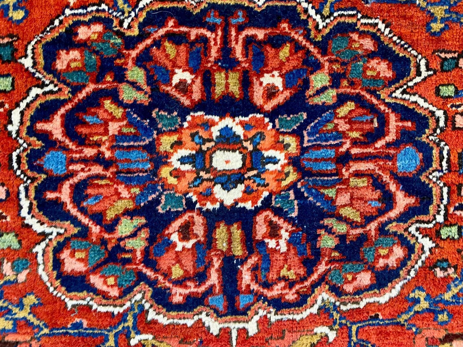 Vintage Heriz Rug 143x113cm photo vinterior