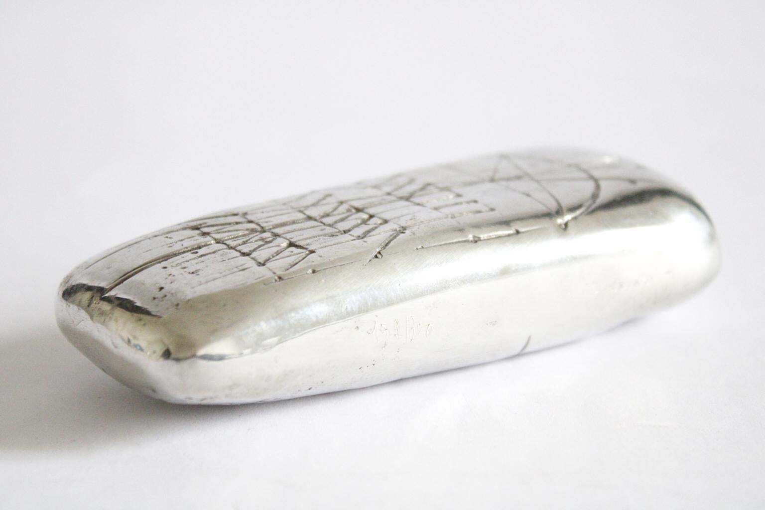 Petite sculpture abstraite post-moderne en étain, Walter Valentini, Italie, 1980 photo for sale