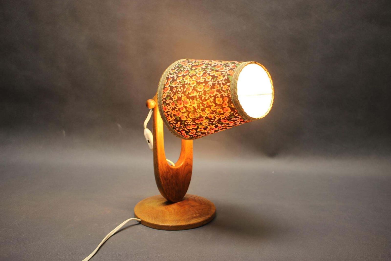 photo for sale Mid-Century verstelbare houten tafellamp met bloemenkapje, Tsjecho-Slowakije, 1970