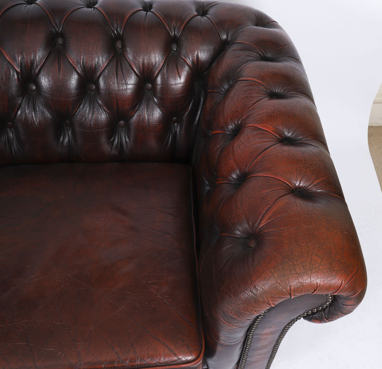 Vintage English Button Back Leather Chesterfield Sofa Mid 20th Century photo vinterior