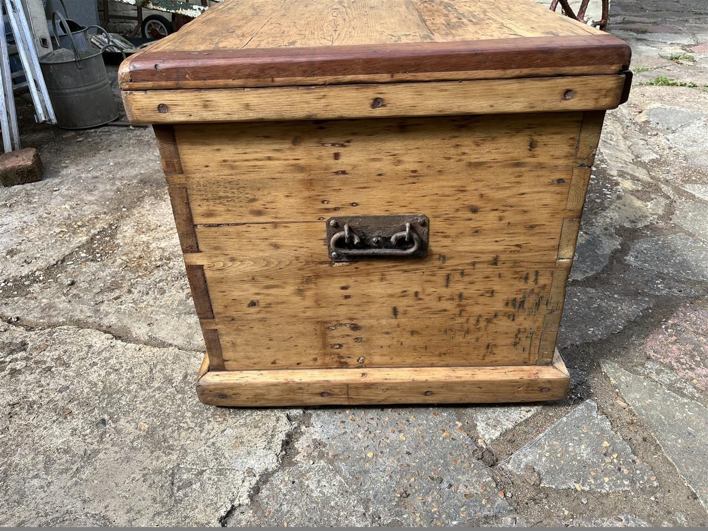 Large Antique Pine Blanket Box C.1900 photo vinterior
