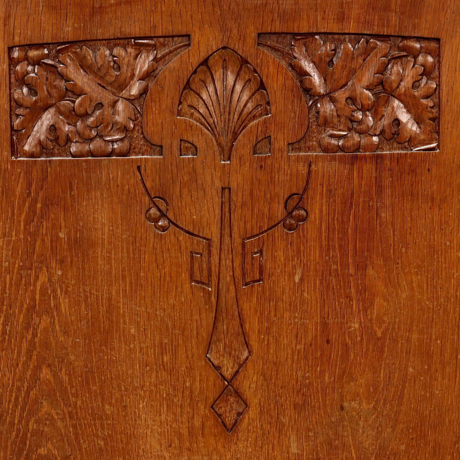 Armoire Art Nouveau en chêne, Italie, début du XXe siècle photo Mobilier