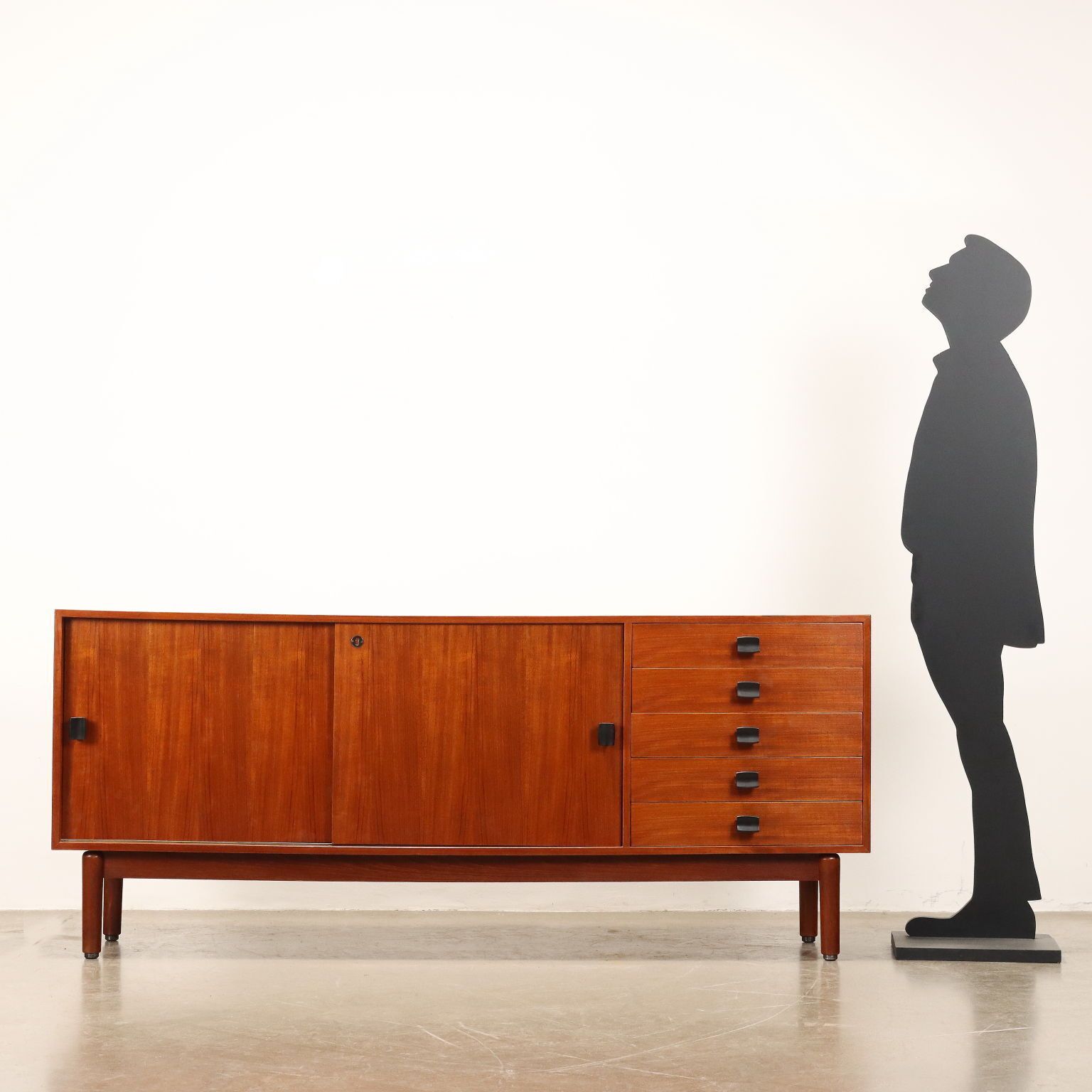 Vintage Sideboard F.Lli Saporiti Teak Veneer Design 1960s photo for sale