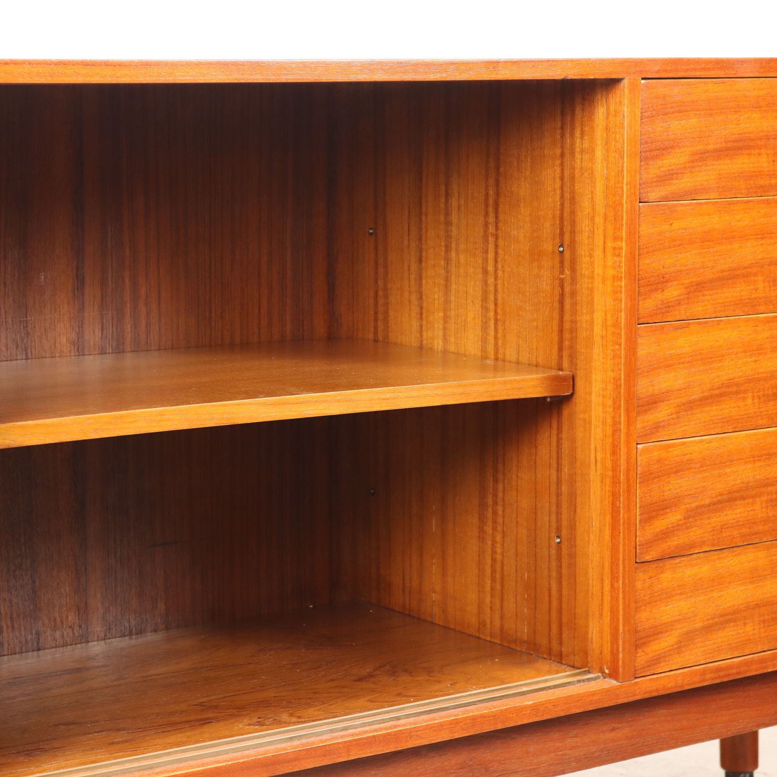 photo furniture Vintage Sideboard F.Lli Saporiti Teak Veneer Design 1960s