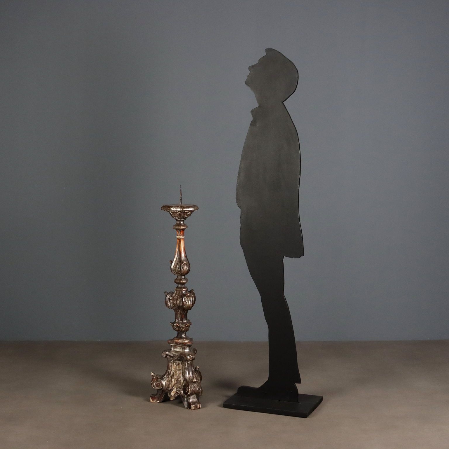 Candélabre d'époque en bois sculpté, Italie, XIXe siècle photo furniture
