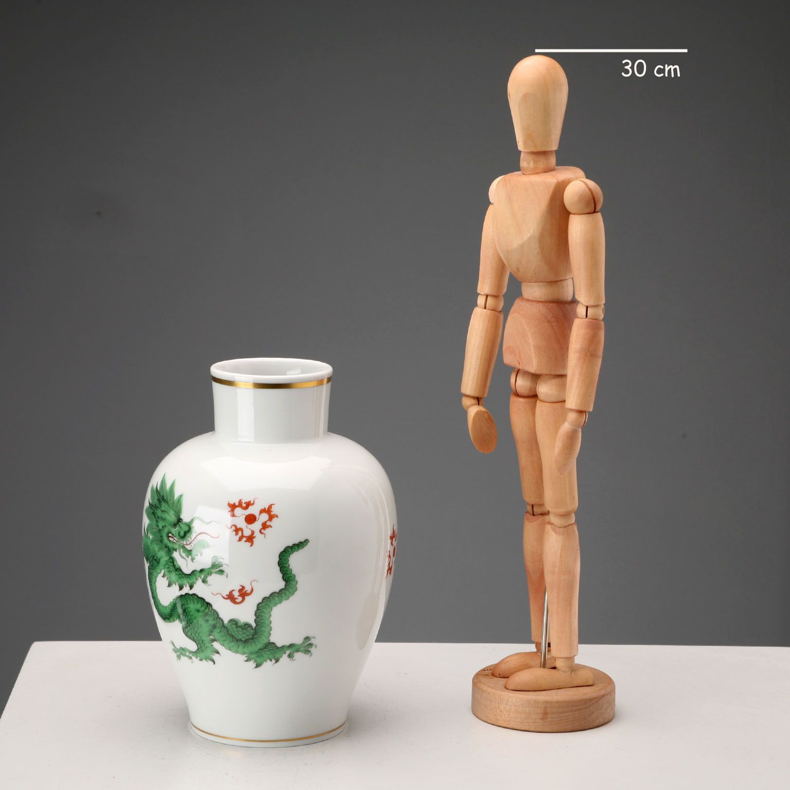 Antiek Meissen vaas porselein Aziatische stijl Duitsland XX eeuw photo furniture