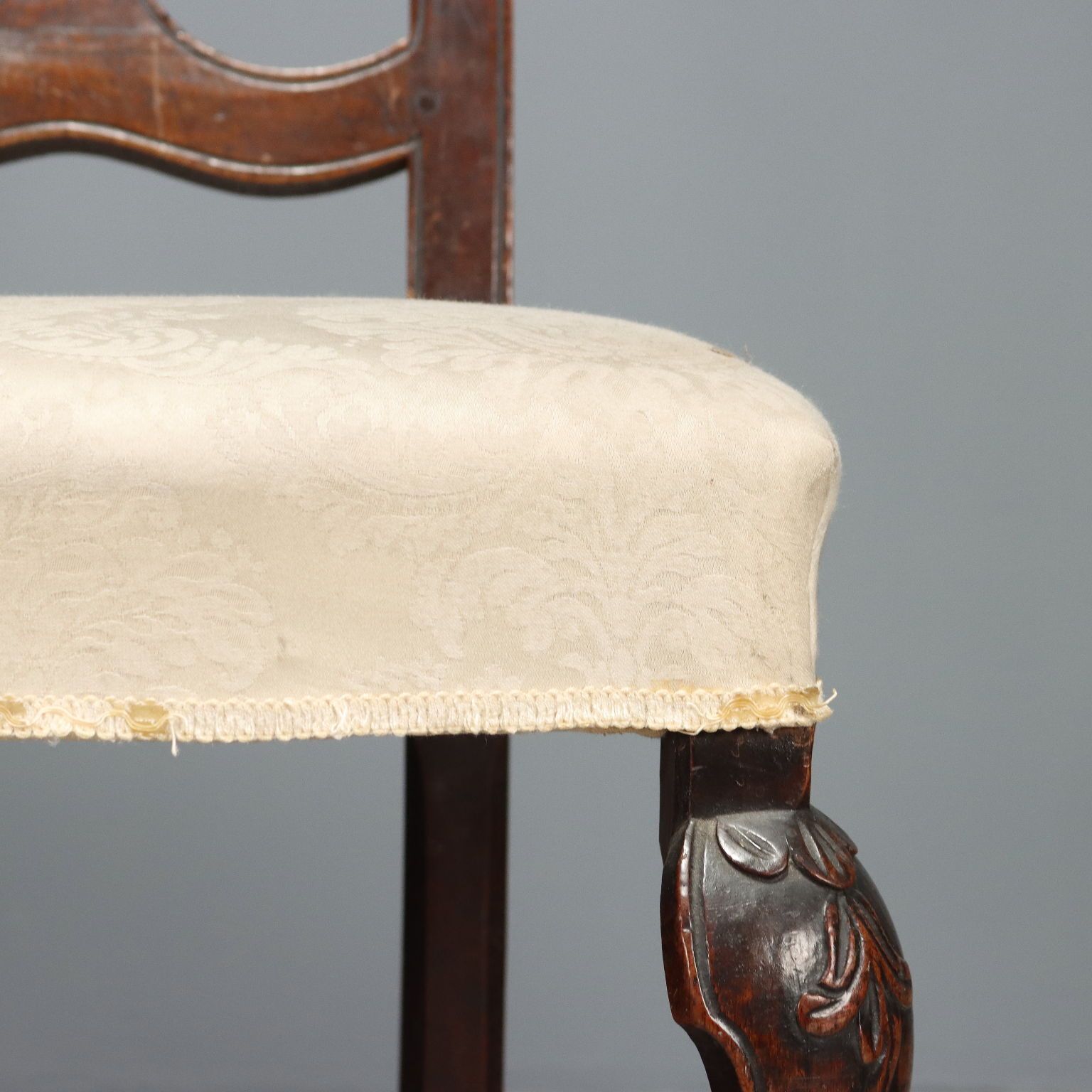 Set van vier walnoten Barocchetto stoelen photo vinterior