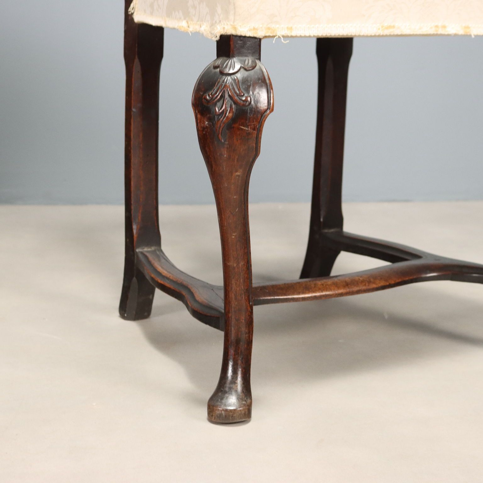 Set van vier walnoten Barocchetto stoelen photo buy