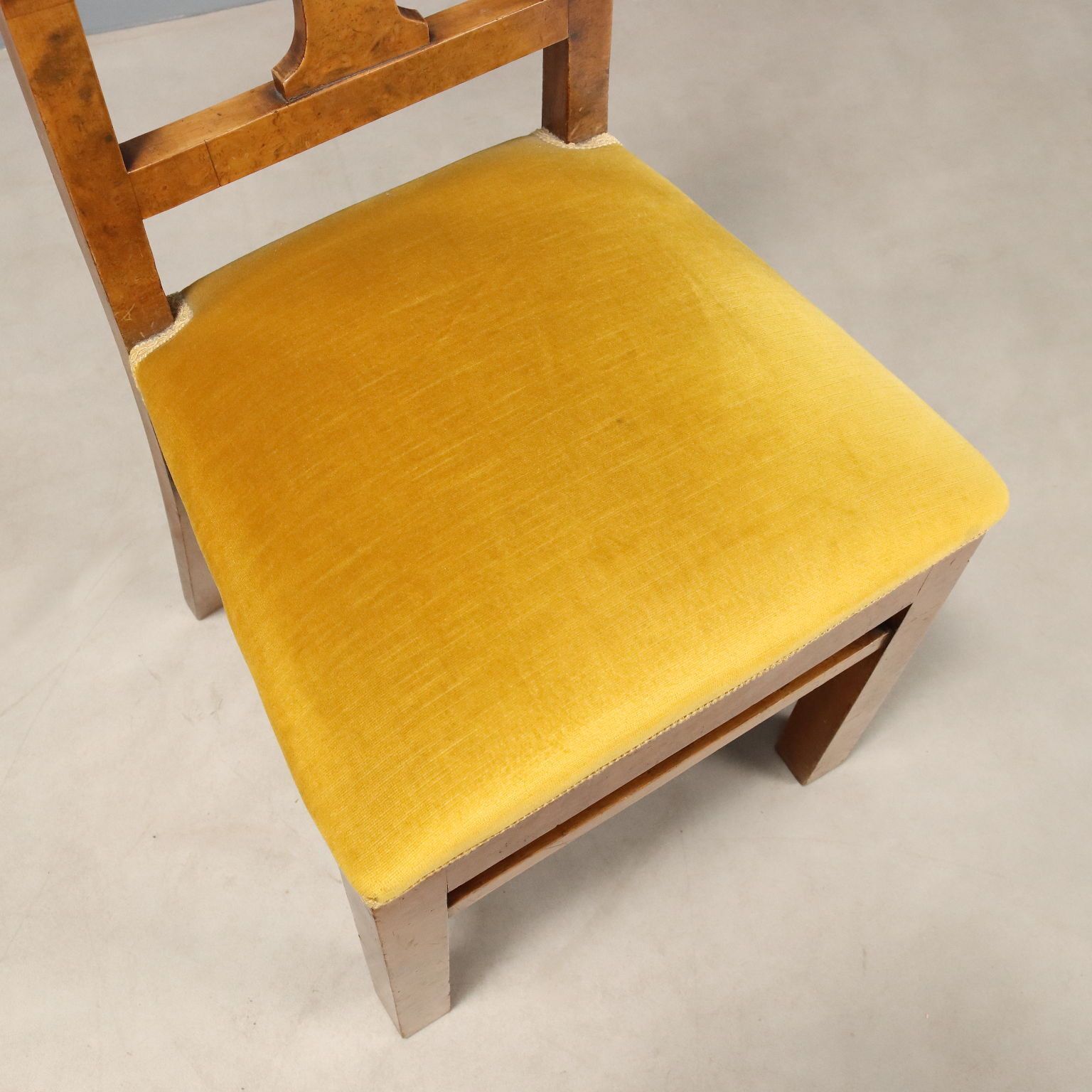 Art Deco stoelen, wortelnoten fineer, Italië, 20e eeuw photo vintage