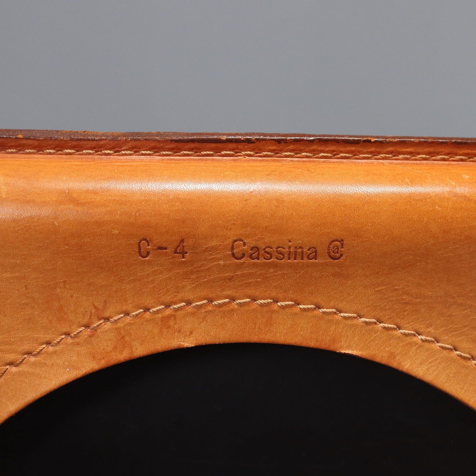 photo furniture Cassina Cab 412 Chairs Design Mario Bellini Leather Italy 1980s