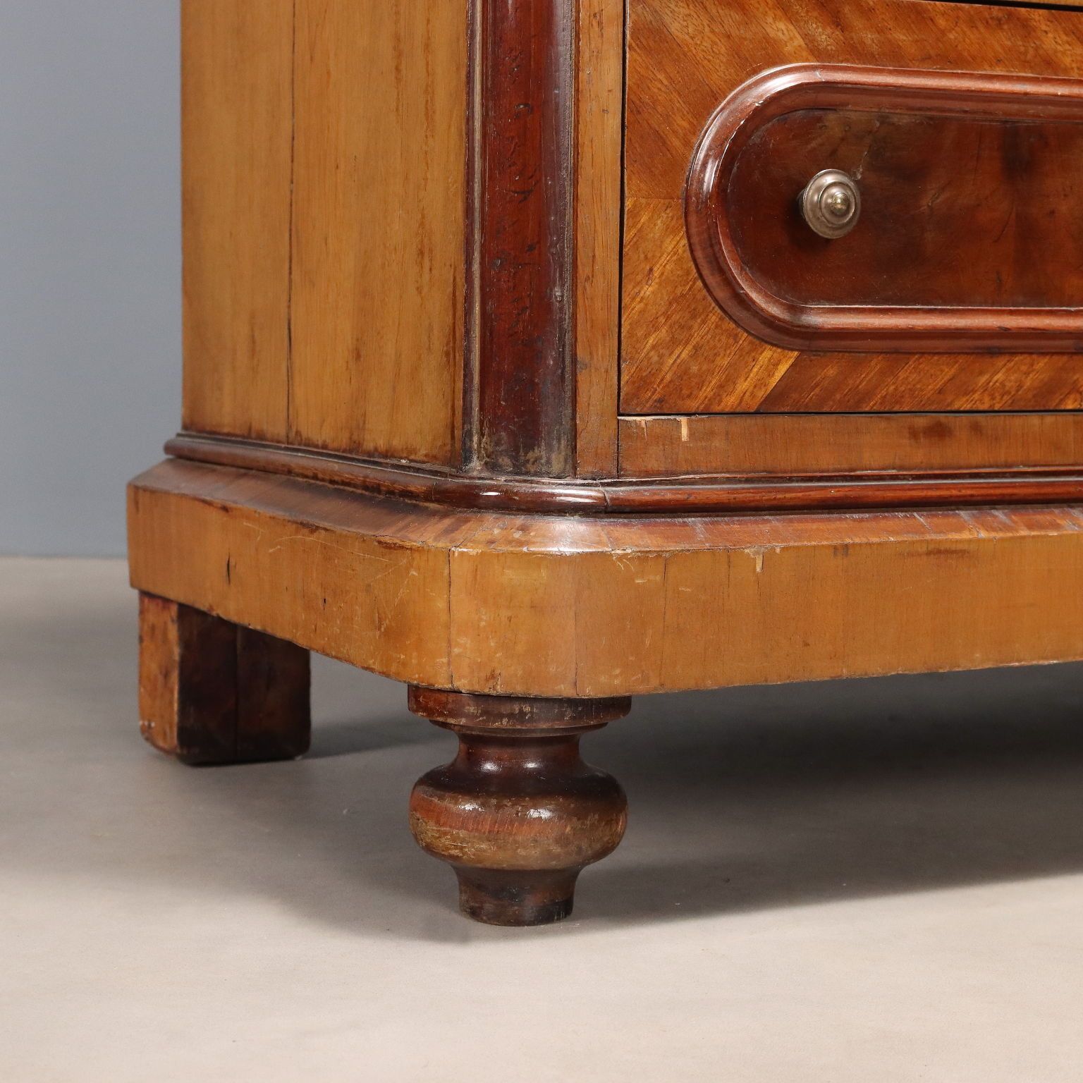 photo furniture Antieke ladekast, kersenhout en populier, 19e eeuw