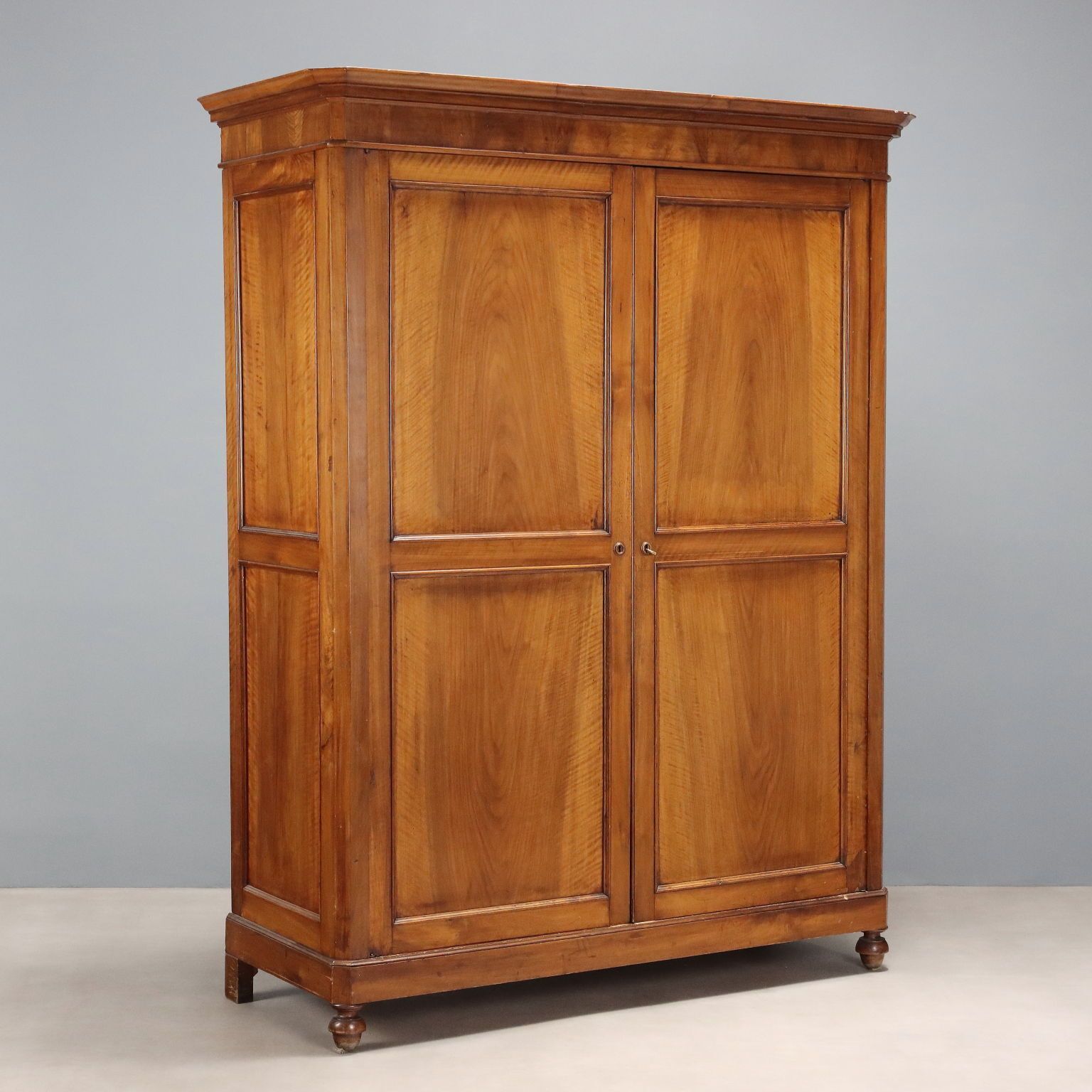 Antique Wardrobe Walnut 4 Compartments Italy XIX Century