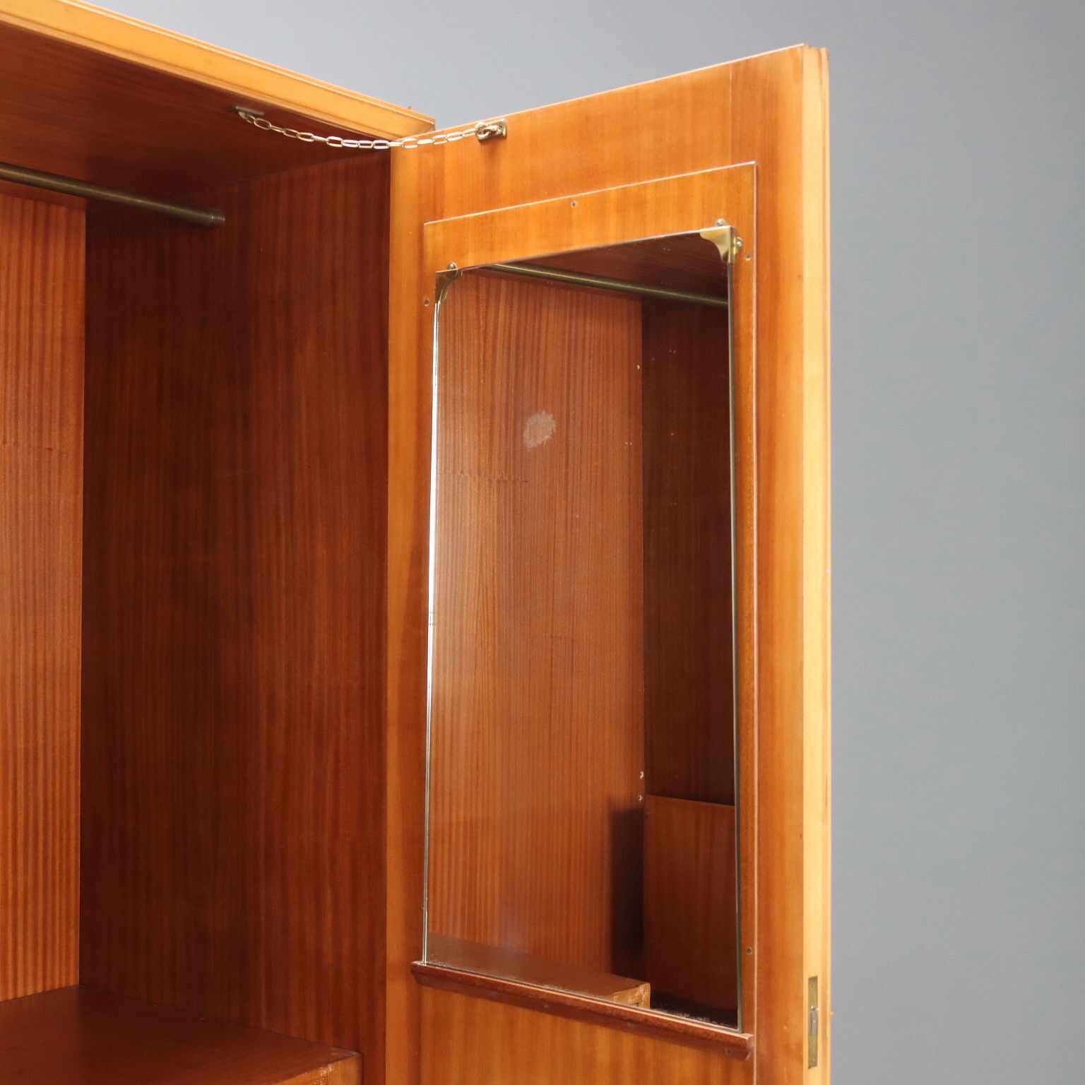 Vintage Wardrobe Maple Veneer Design Italy 1950s photo vinterior