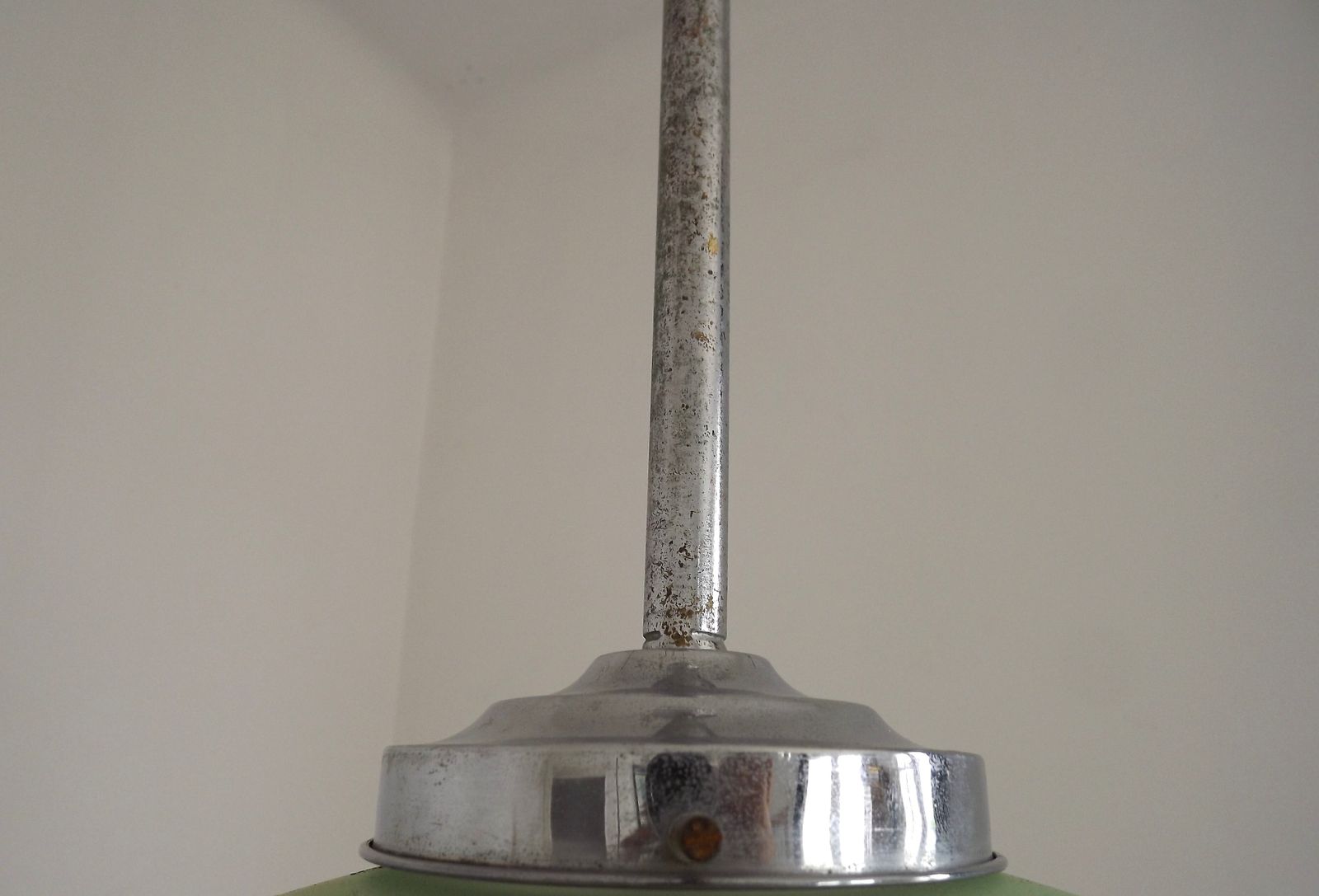 photo vintage French Green & Gold Art Deco Glass Shade Ceiling Light Silver Fittings