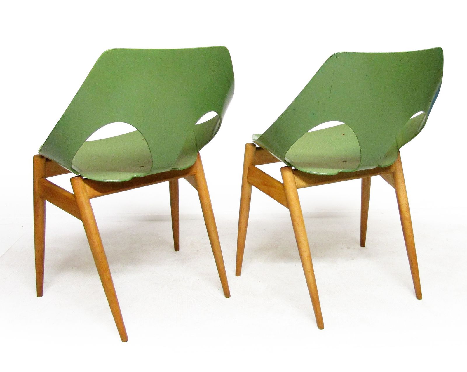 Pair Of Two Green 1950s Bent Ply Jason Chairs By Carl Jacobs For Kandya photo Furniture