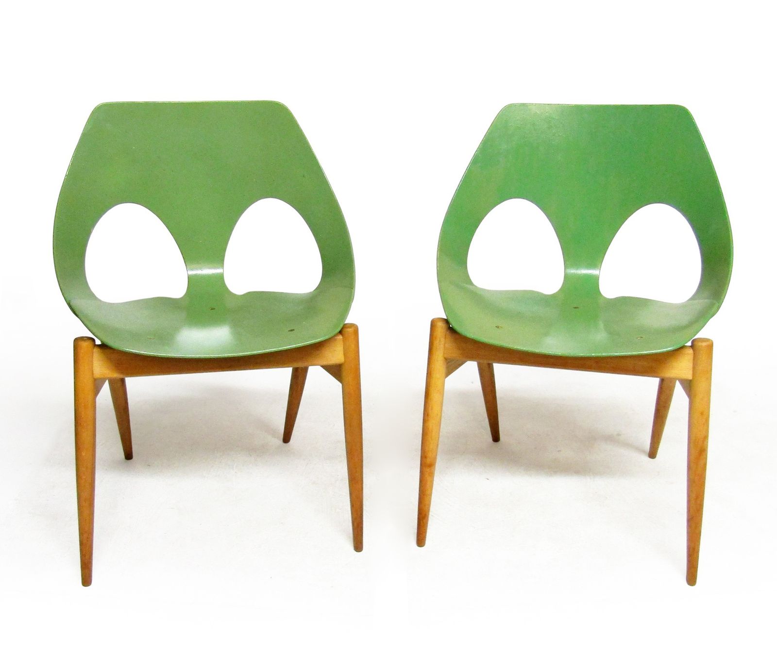 Pair Of Two Green 1950s Bent Ply Jason Chairs By Carl Jacobs For Kandya