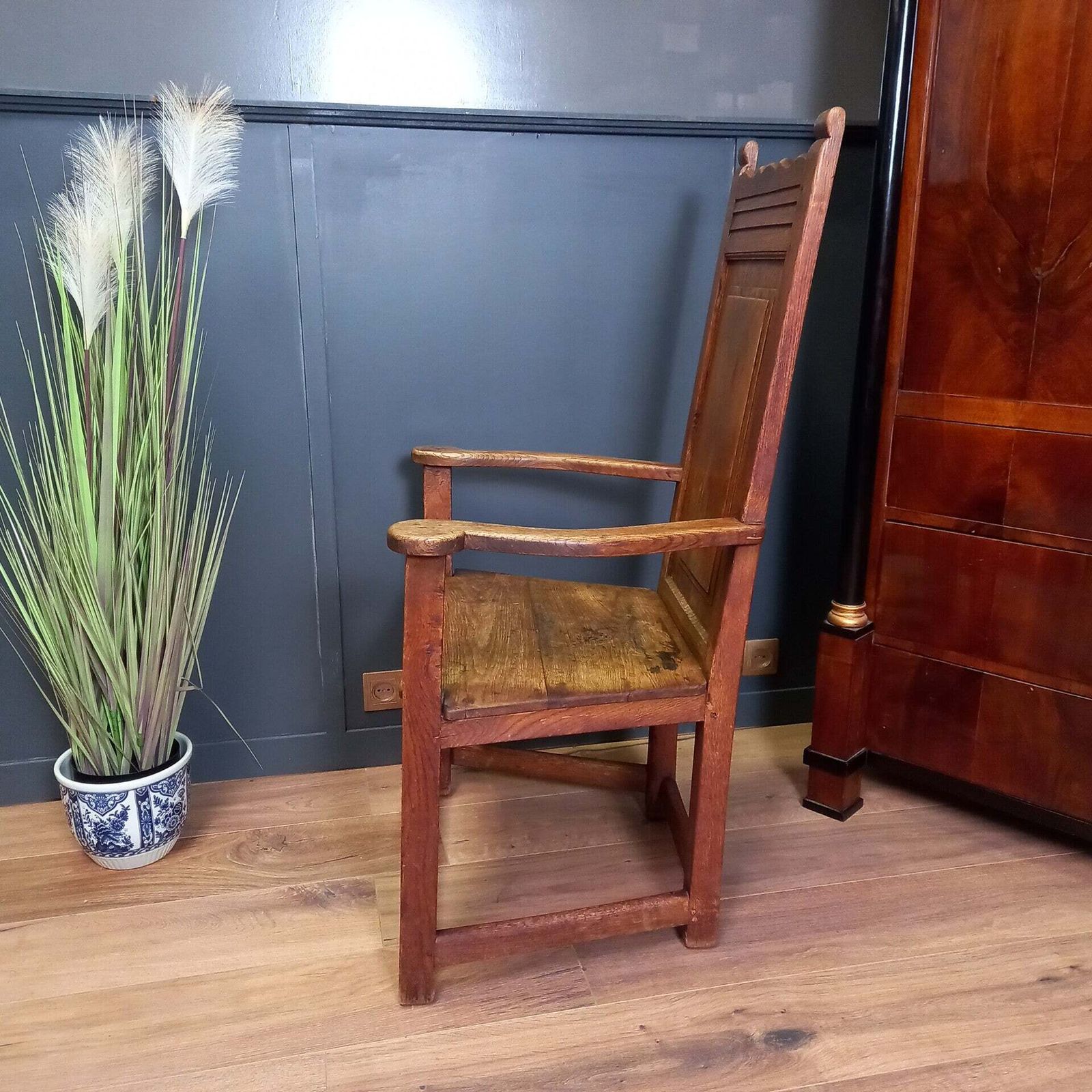 Wainscott Chair, 1700s photo for sale