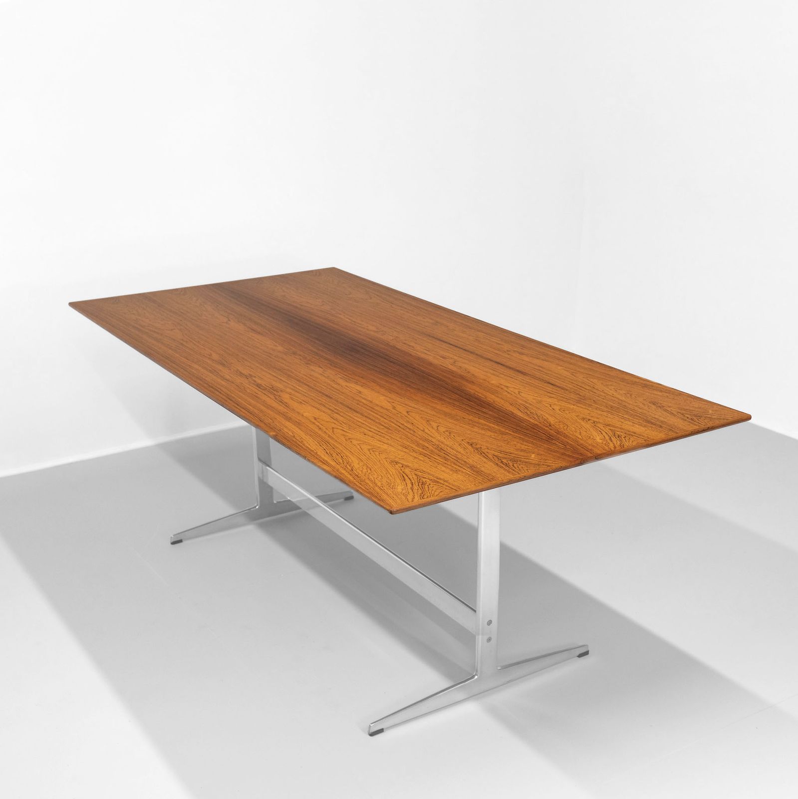 Arne Jacobsen For Fritz Hansen Rosewood And Aluminium Shaker Dining Table 1960s