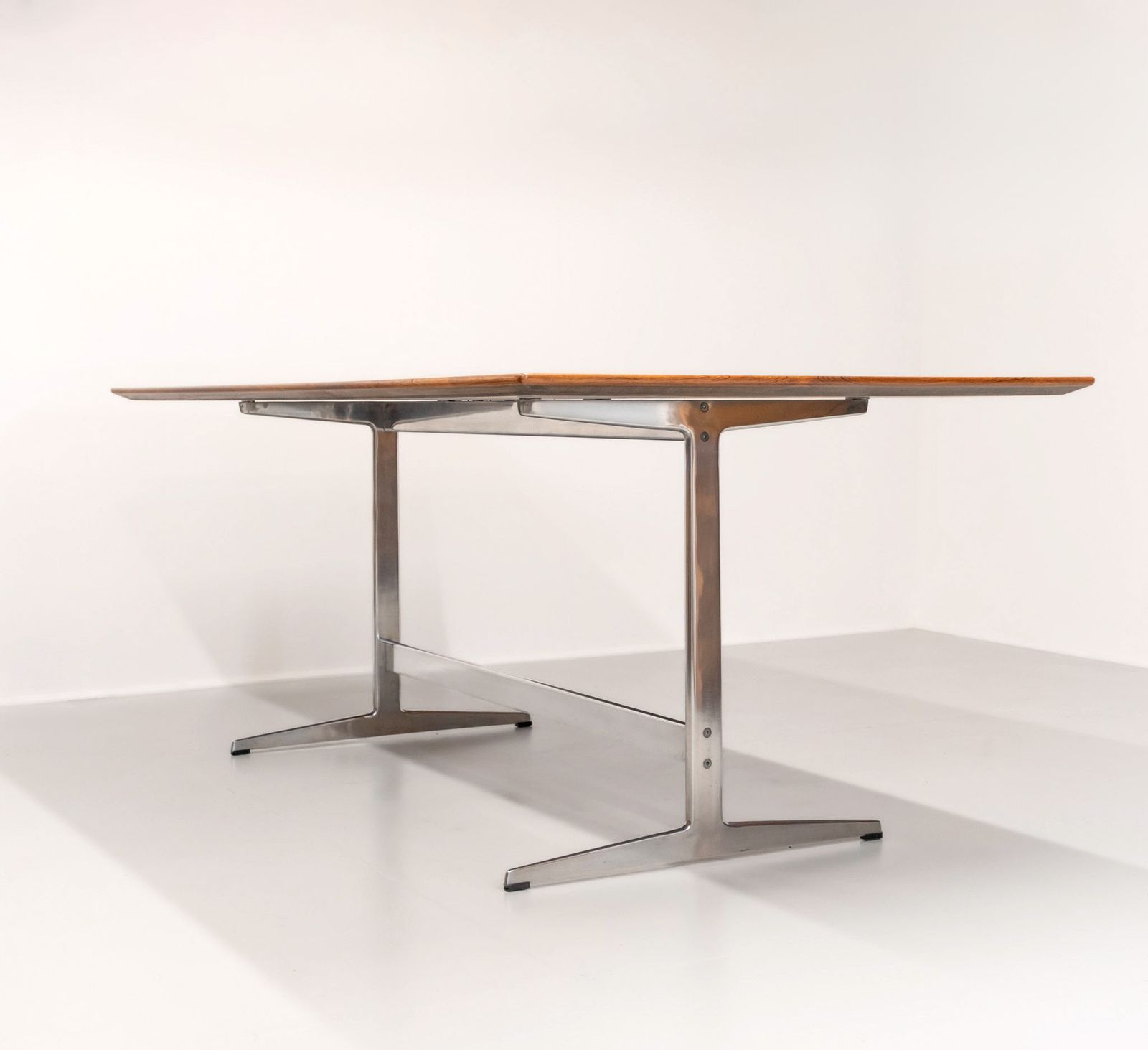 Arne Jacobsen For Fritz Hansen Rosewood And Aluminium Shaker Dining Table 1960s photo furniture