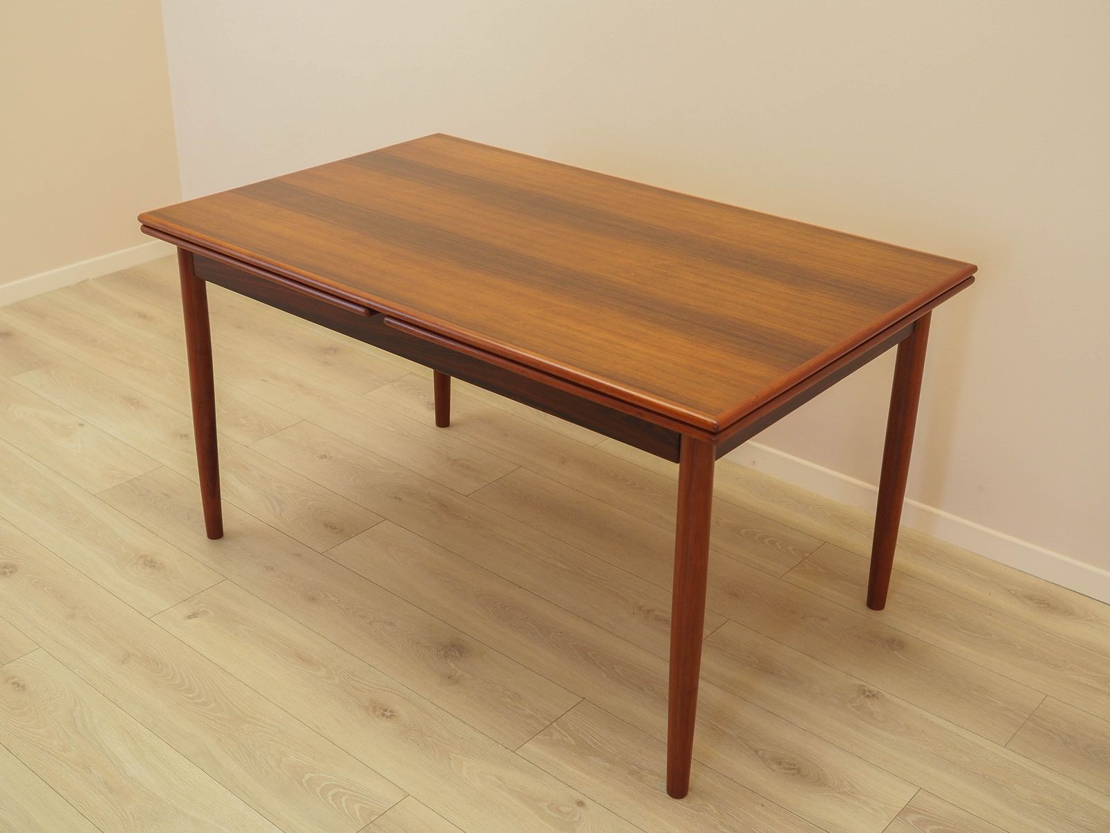 photo vinterior Vintage tafel, Deens design, jaren 1970, gemaakt in Denemarken