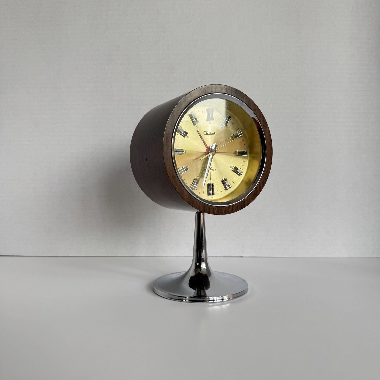 1970s Coral Space Age Tulip Pedestal Clock Mid Century Modern Japanese Alarm Clock.