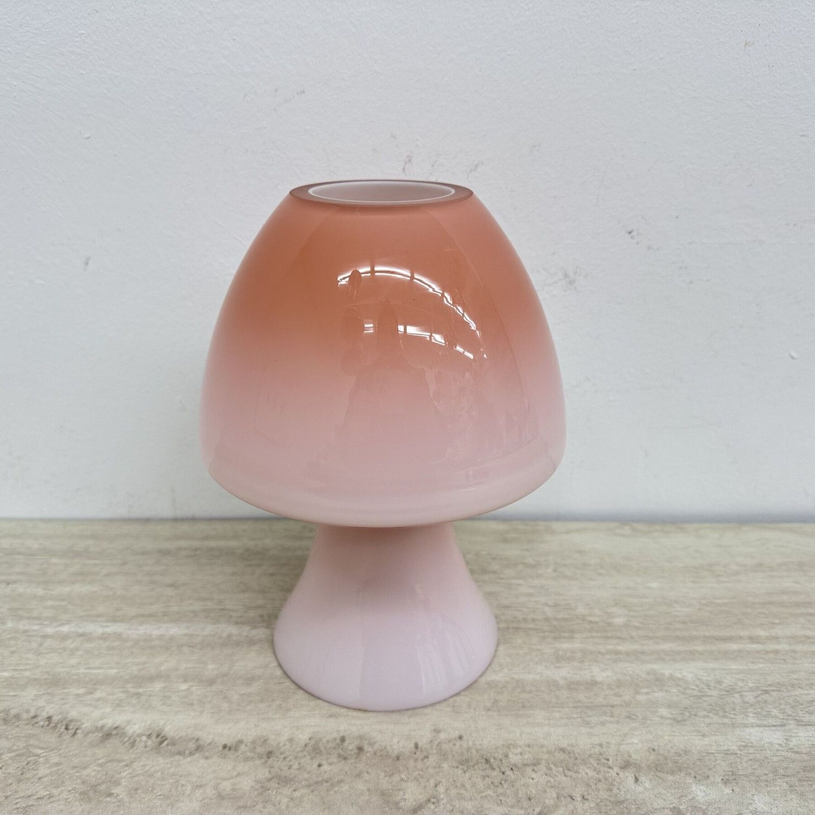 Verlichting Peil & Putzer roze glazen paddenstoellamp, jaren 1970 photo