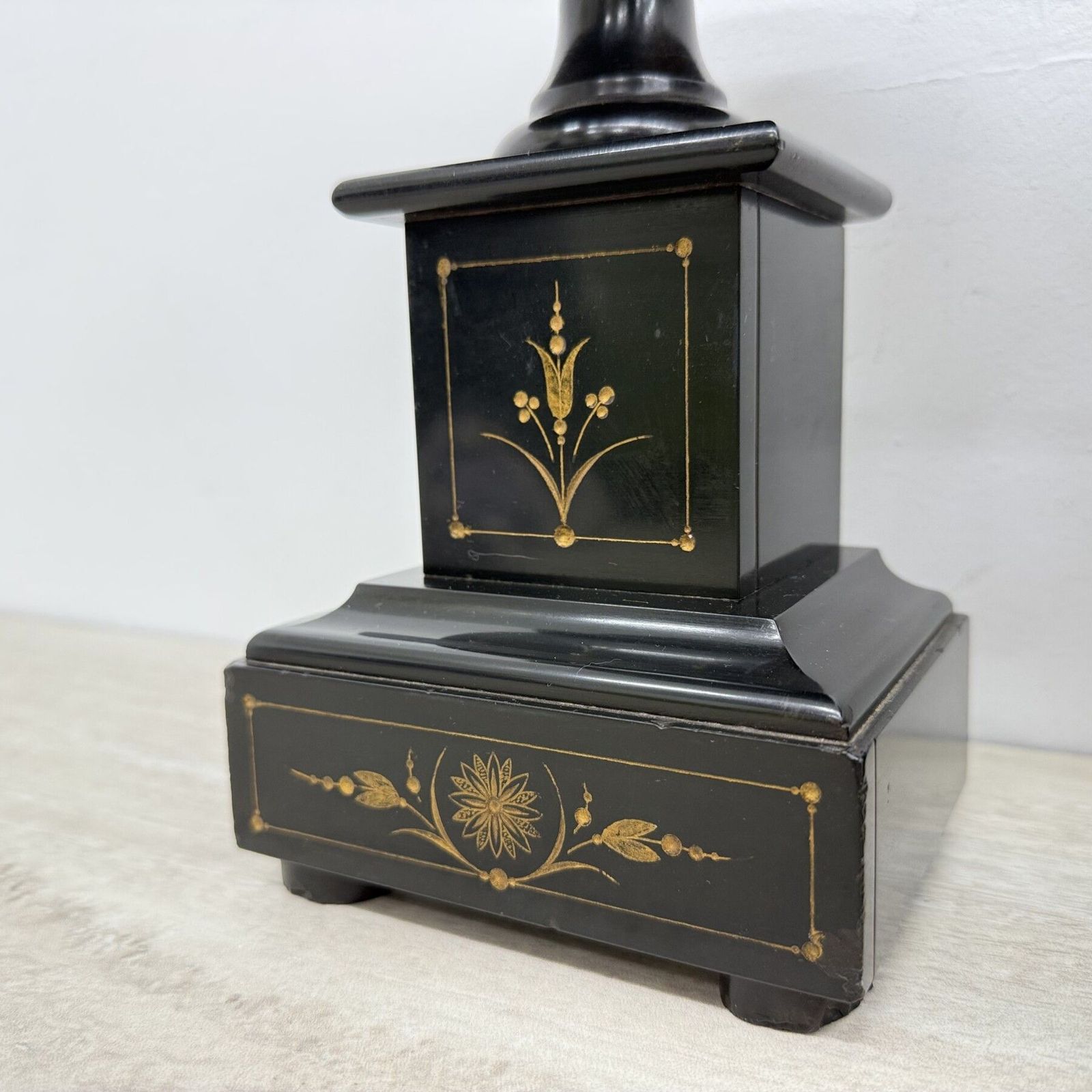 photo vinterior Antique French Black Marble Cassoulets Gilt Decor Pedestals Neoclassical Pair , 1900s
